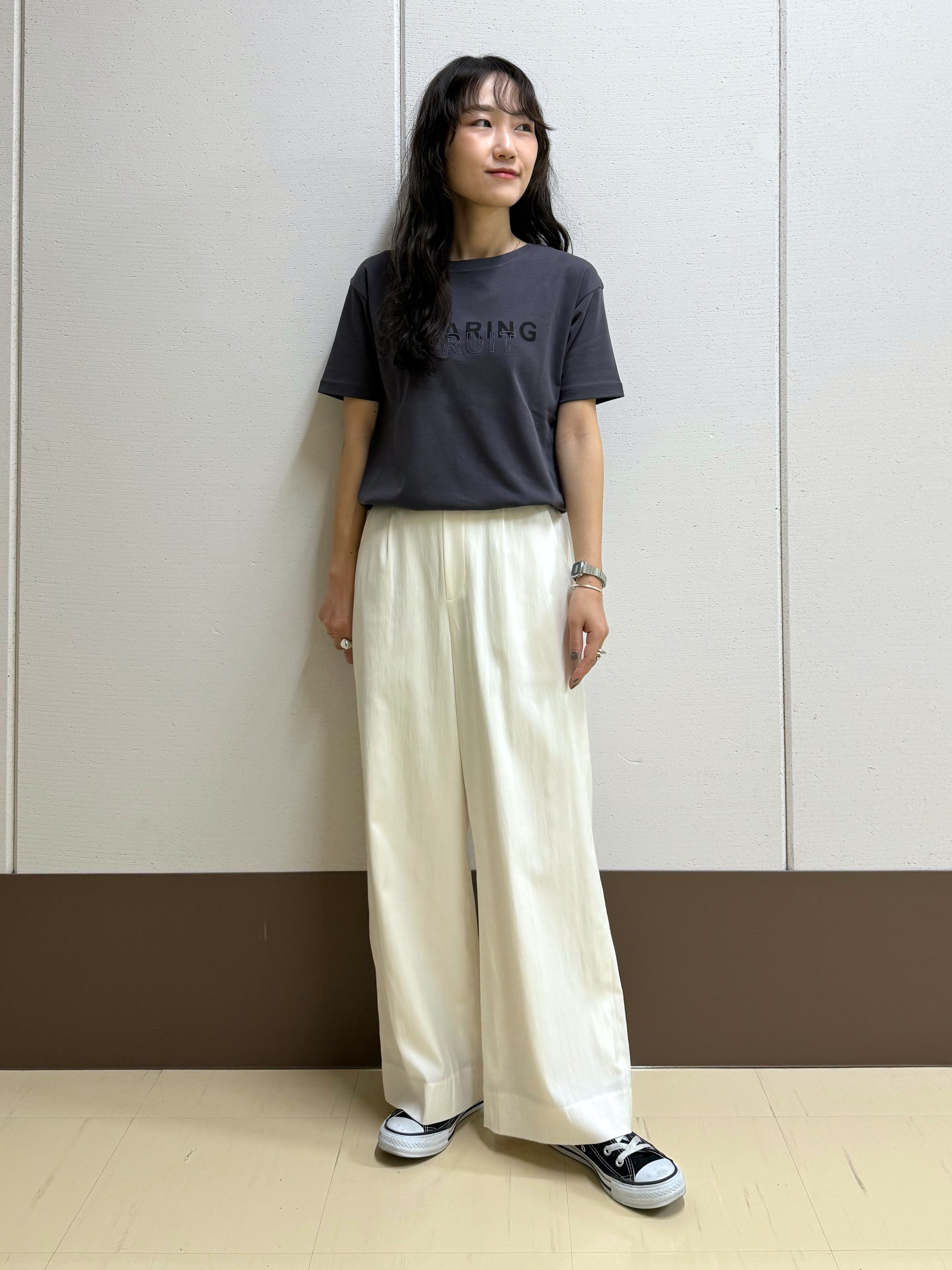 mamiさんの「INDIVI｜【UVケア／選べるグラフィック】スムースジャージTシャツ」を使ったコーディネート