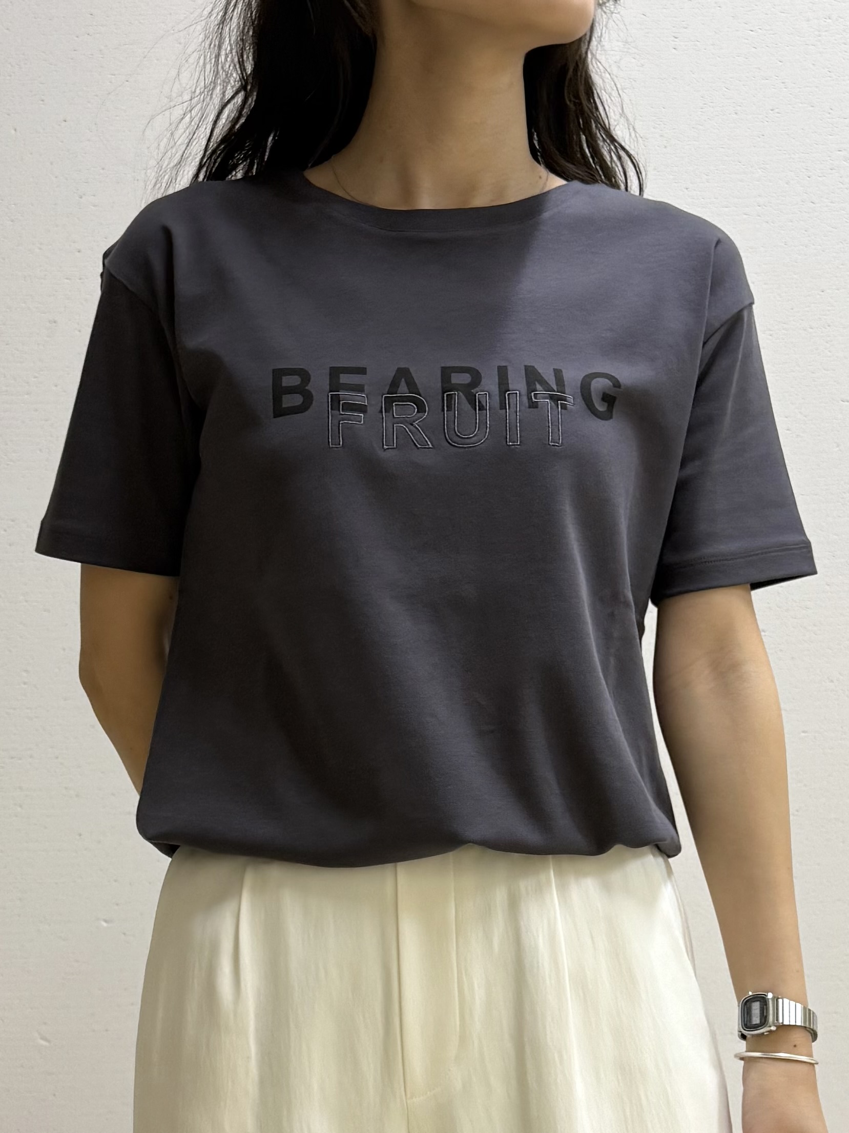 mamiさんの「INDIVI｜【UVケア／選べるグラフィック】スムースジャージTシャツ」を使ったコーディネート