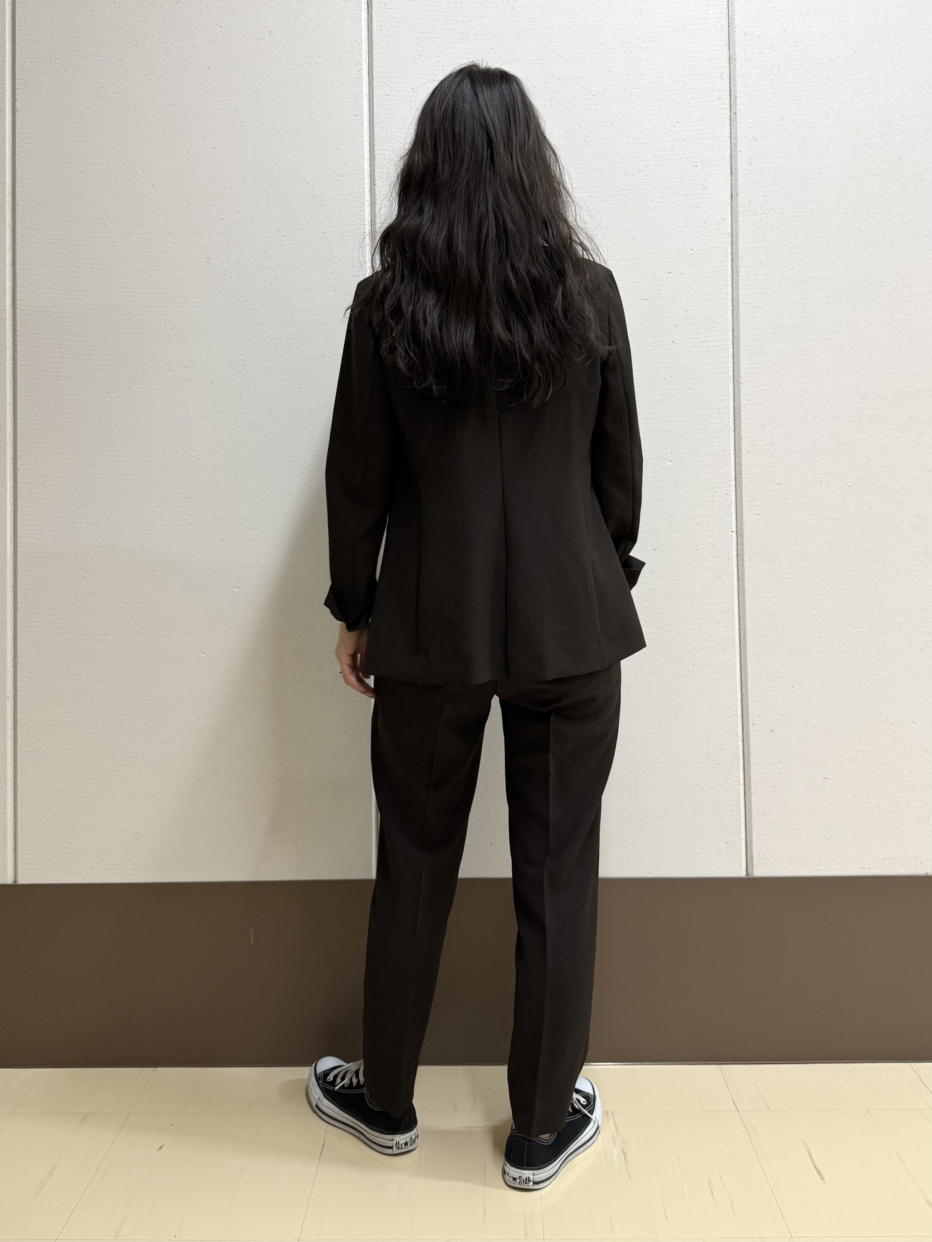 mamiさんの「INDIVI｜【洗える／UVケア／麻調】シングルジャケット」を使ったコーディネート