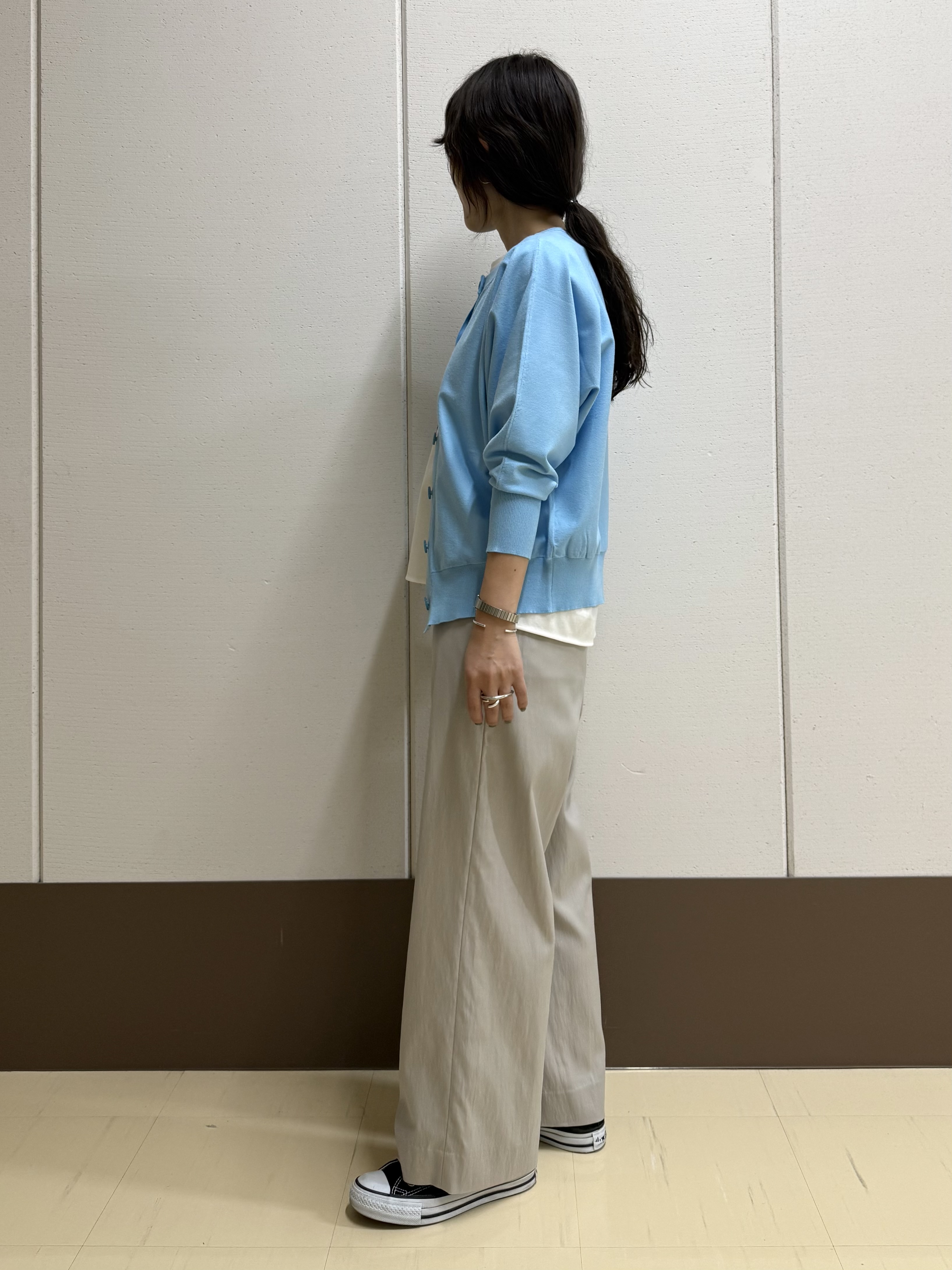 mamiさんの「INDIVI｜【抗菌防臭／消臭】上品光沢コットンTシャツ」を使ったコーディネート