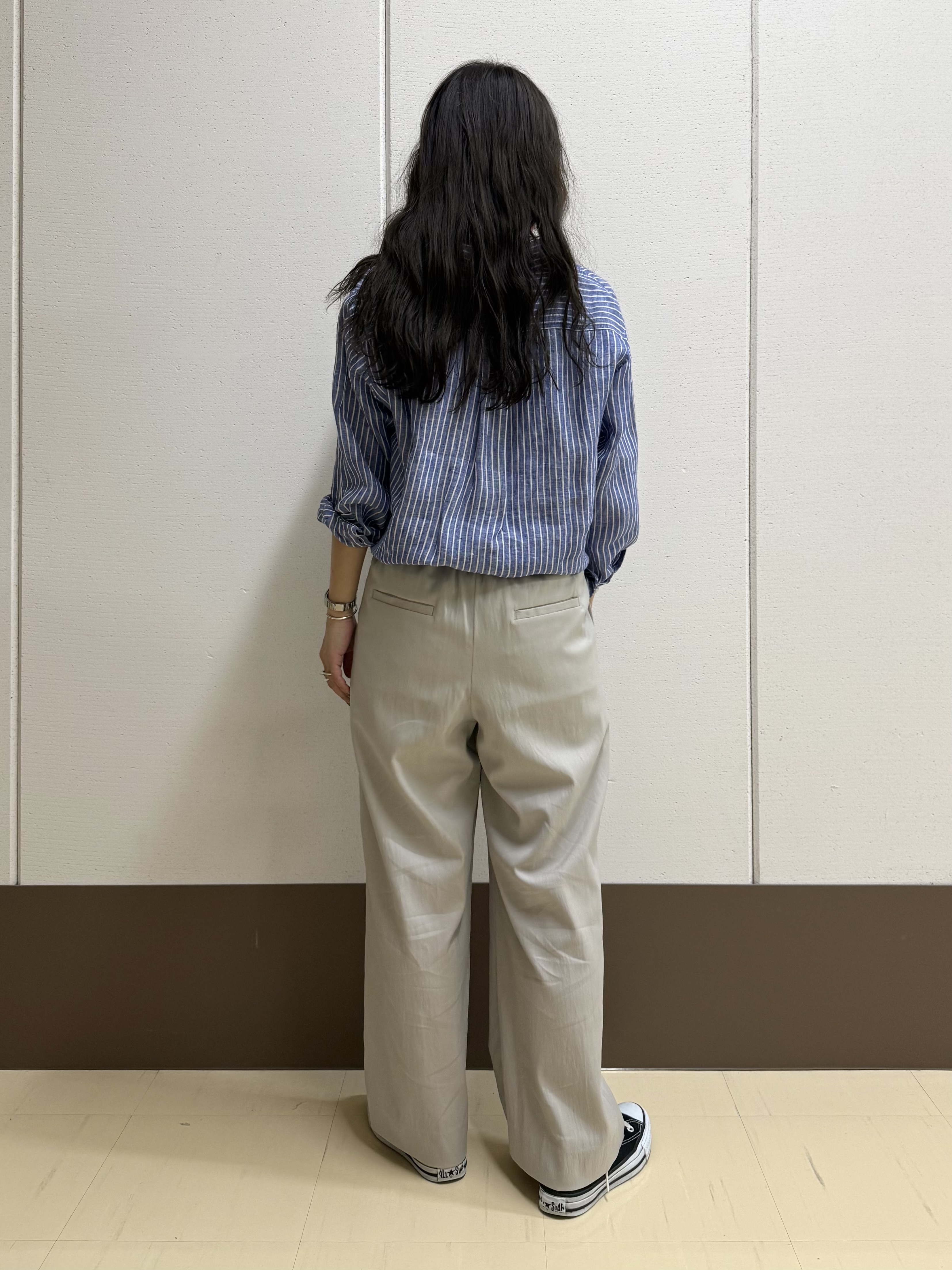 mamiさんの「INDIVI｜【接触冷感／2WAY】カシュクールリネンシャツ」を使ったコーディネート