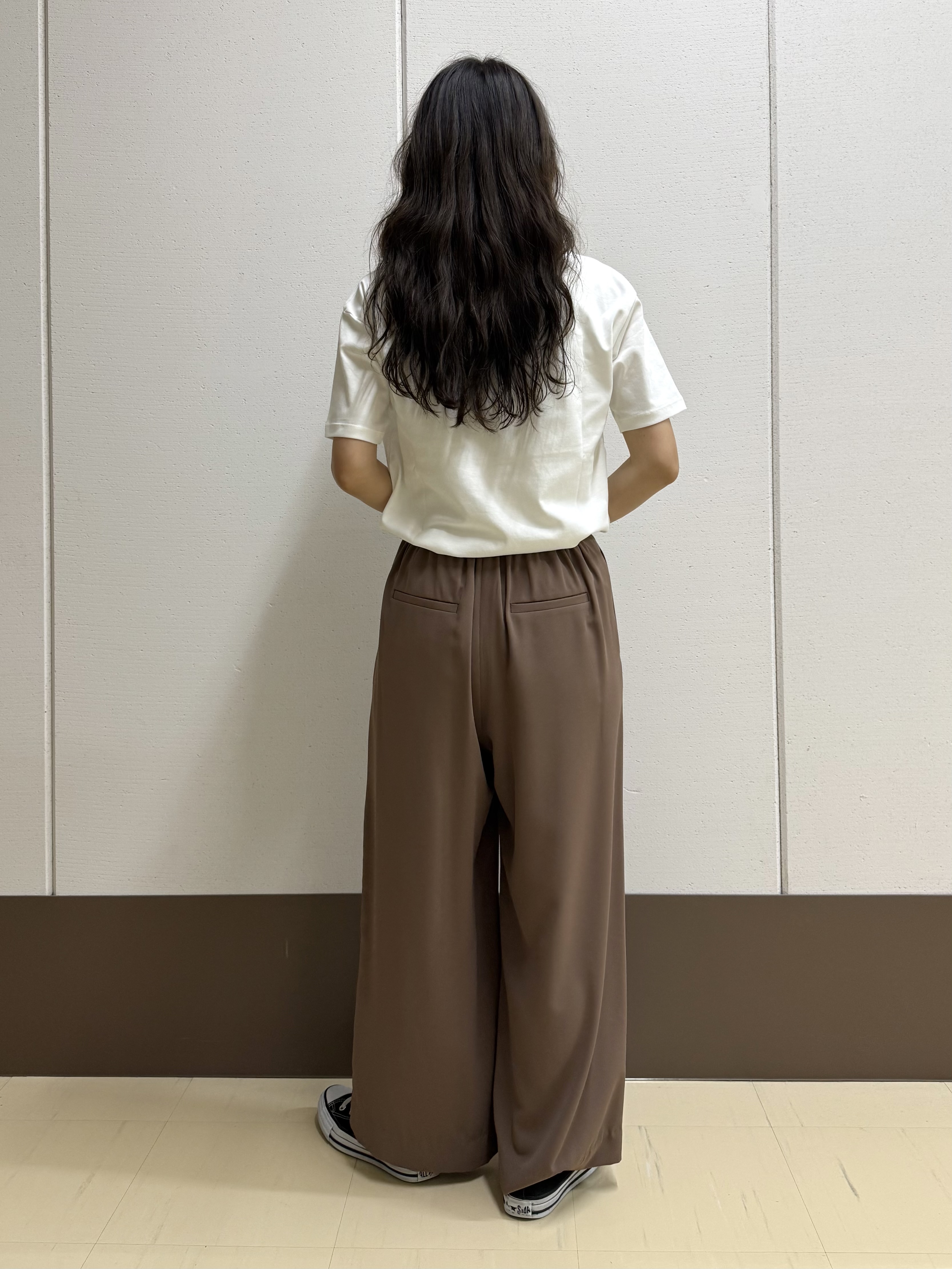 mamiさんの「INDIVI｜【UVケア／選べるグラフィック】スムースジャージTシャツ」を使ったコーディネート