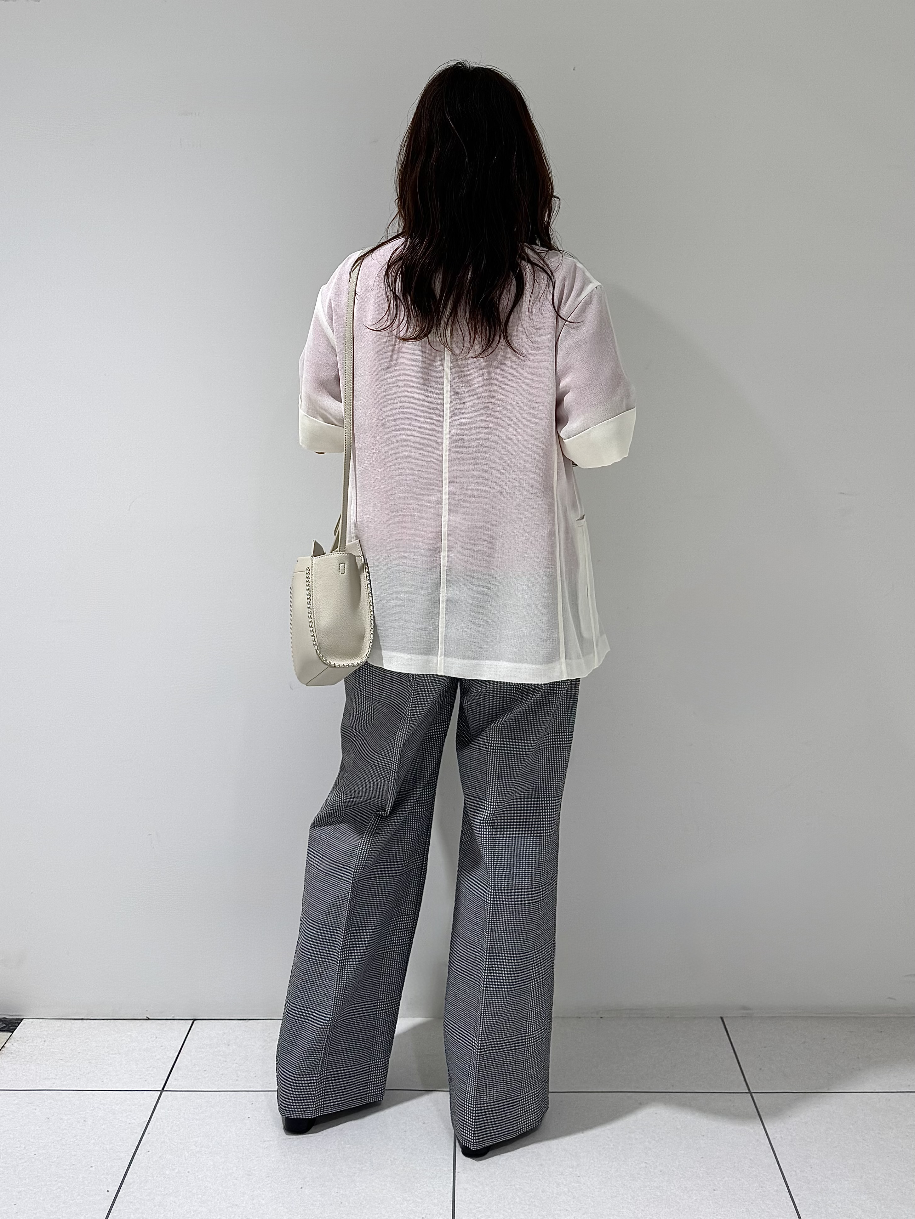 そんさんの「INDIVI｜【洗える／メッシュ素材／SETUP可能】半袖シアージャケット」を使ったコーディネート