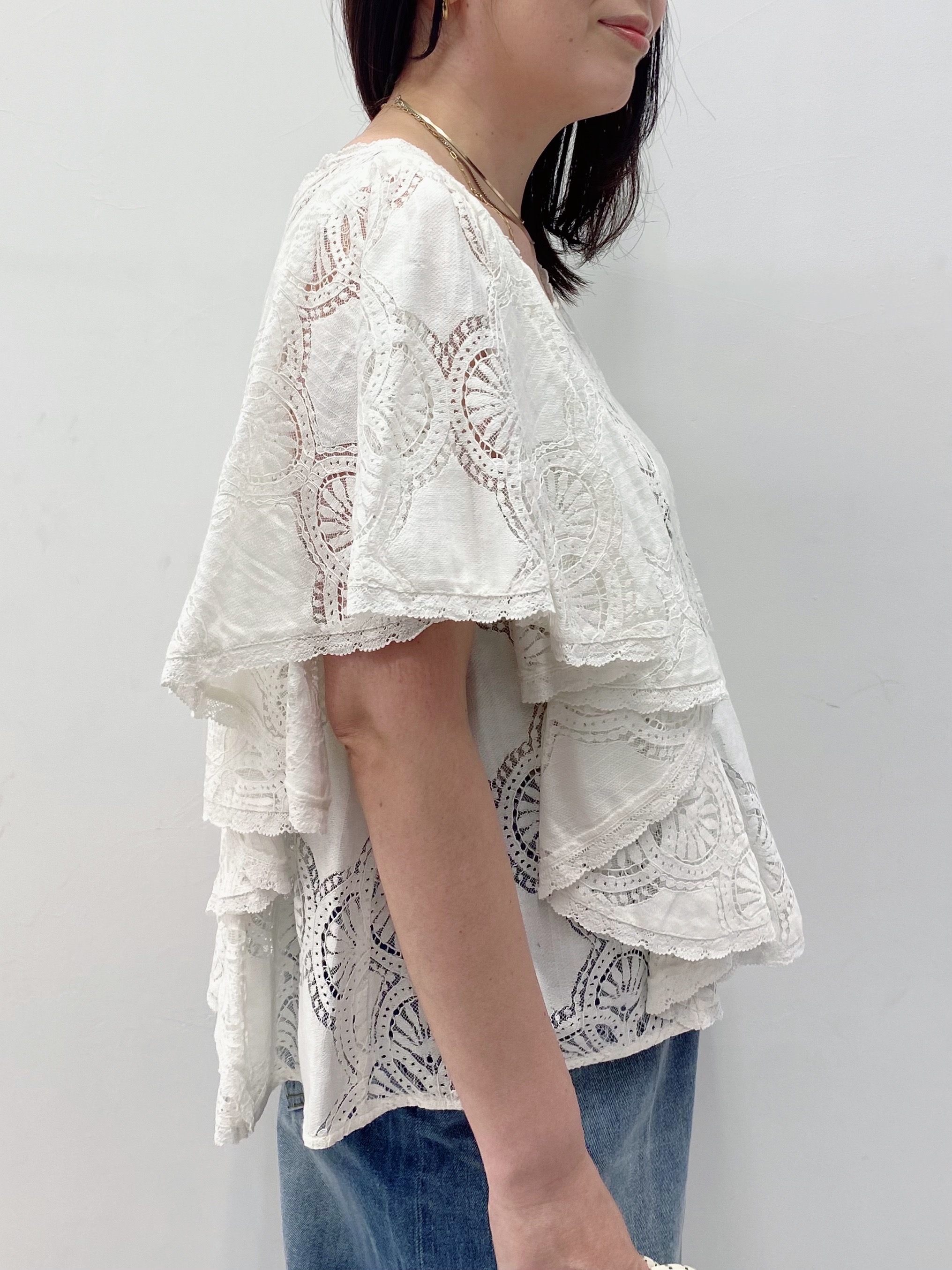 Sawaguchiさんの「DRESSTERIOR｜ラッセルレース ブラウス」を使ったコーディネート