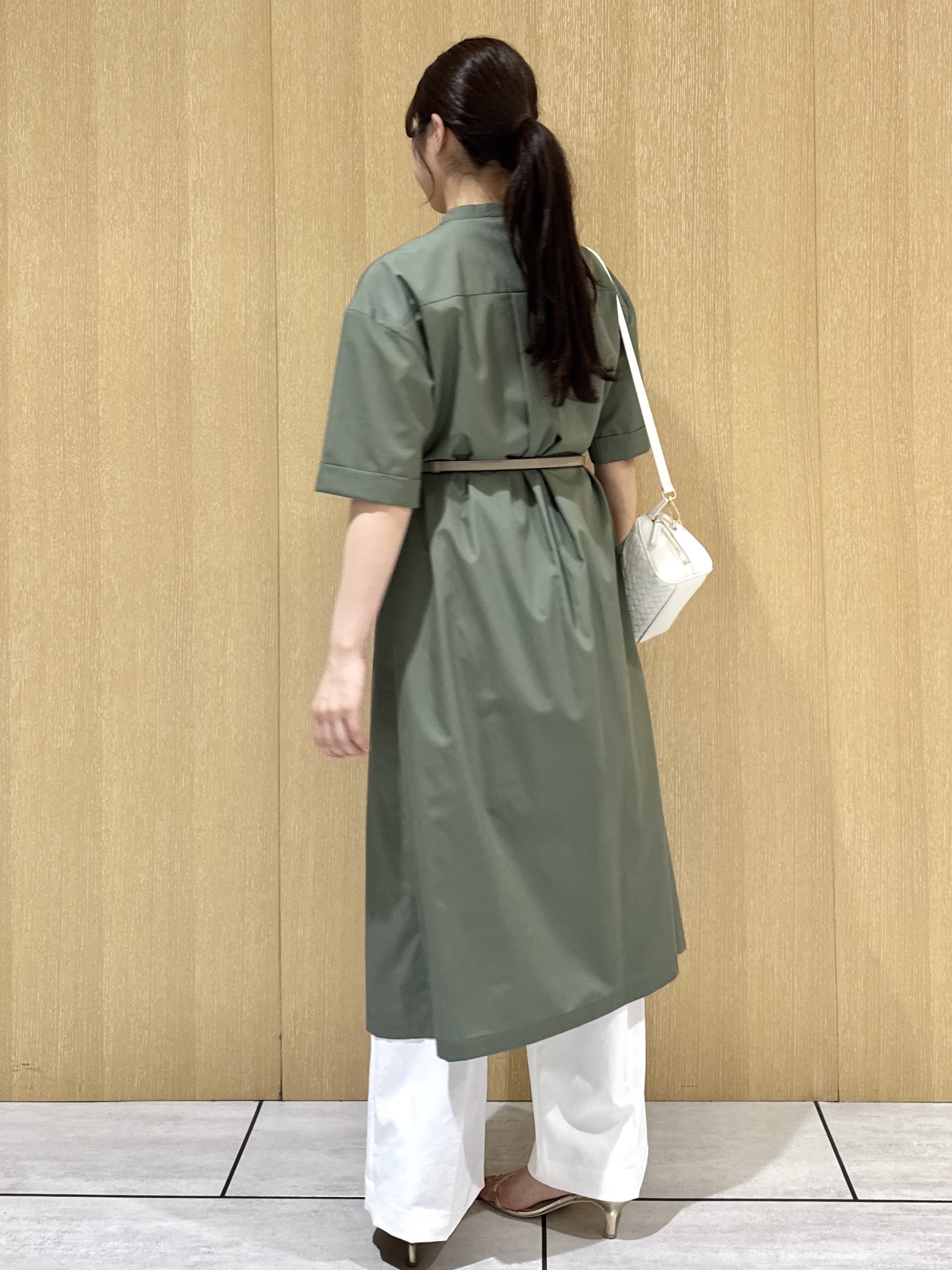 nanaさんの「UNTITLED｜【洗える/前開きボタン】シャンブレーシャツワンピース」を使ったコーディネート