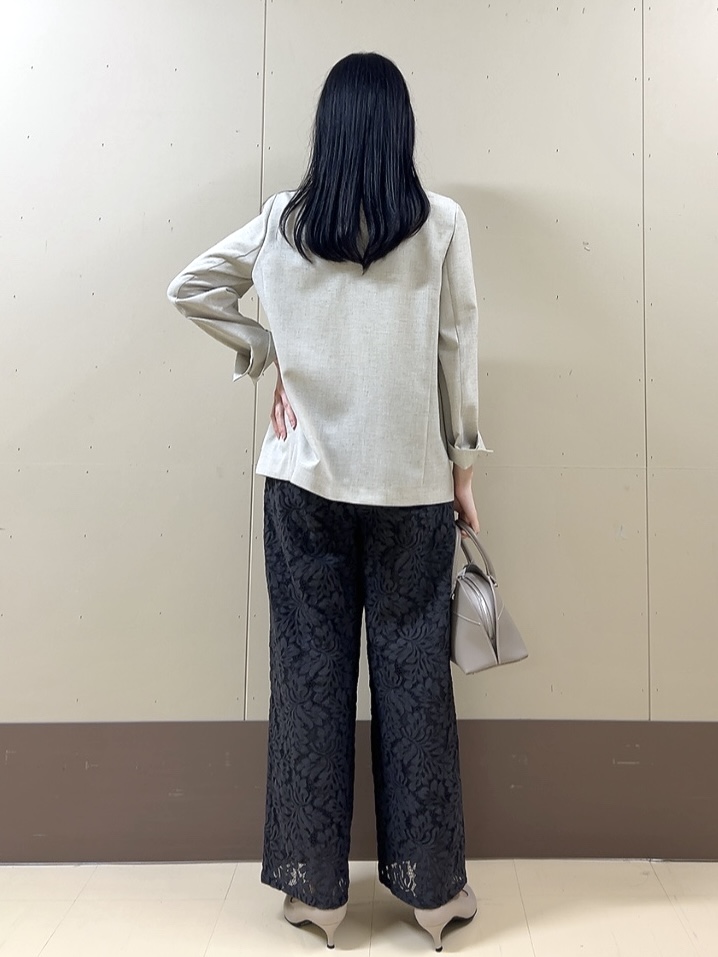 sechiさんの「UNTITLED｜【さらりと快適/セットアップ可/UV/接触冷感】スラブカラーレスジャケット」を使ったコーディネート