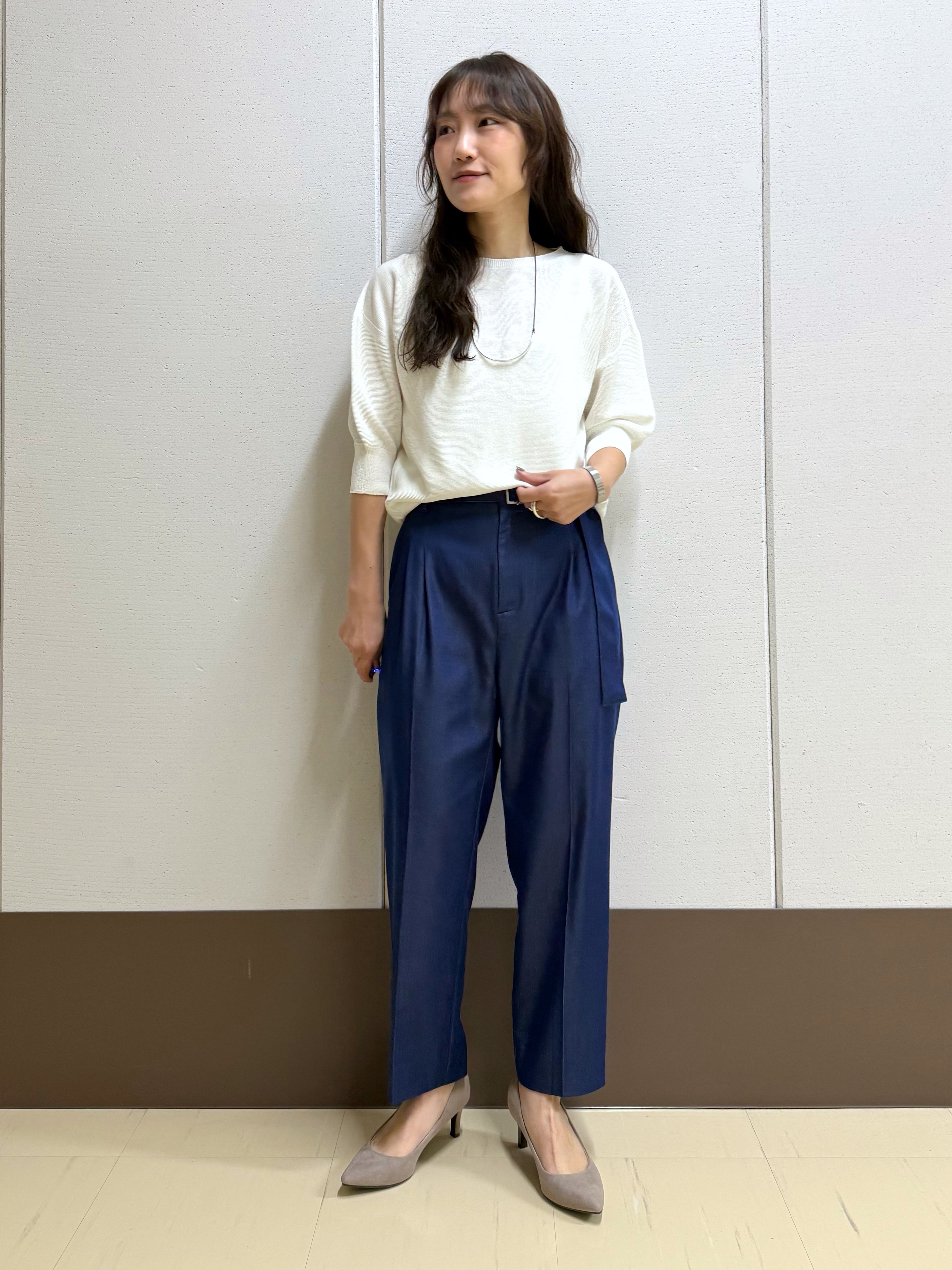 mamiさんの「INDIVI｜【洗える／ドライタッチ／和紙混】ガーター編みニット」を使ったコーディネート