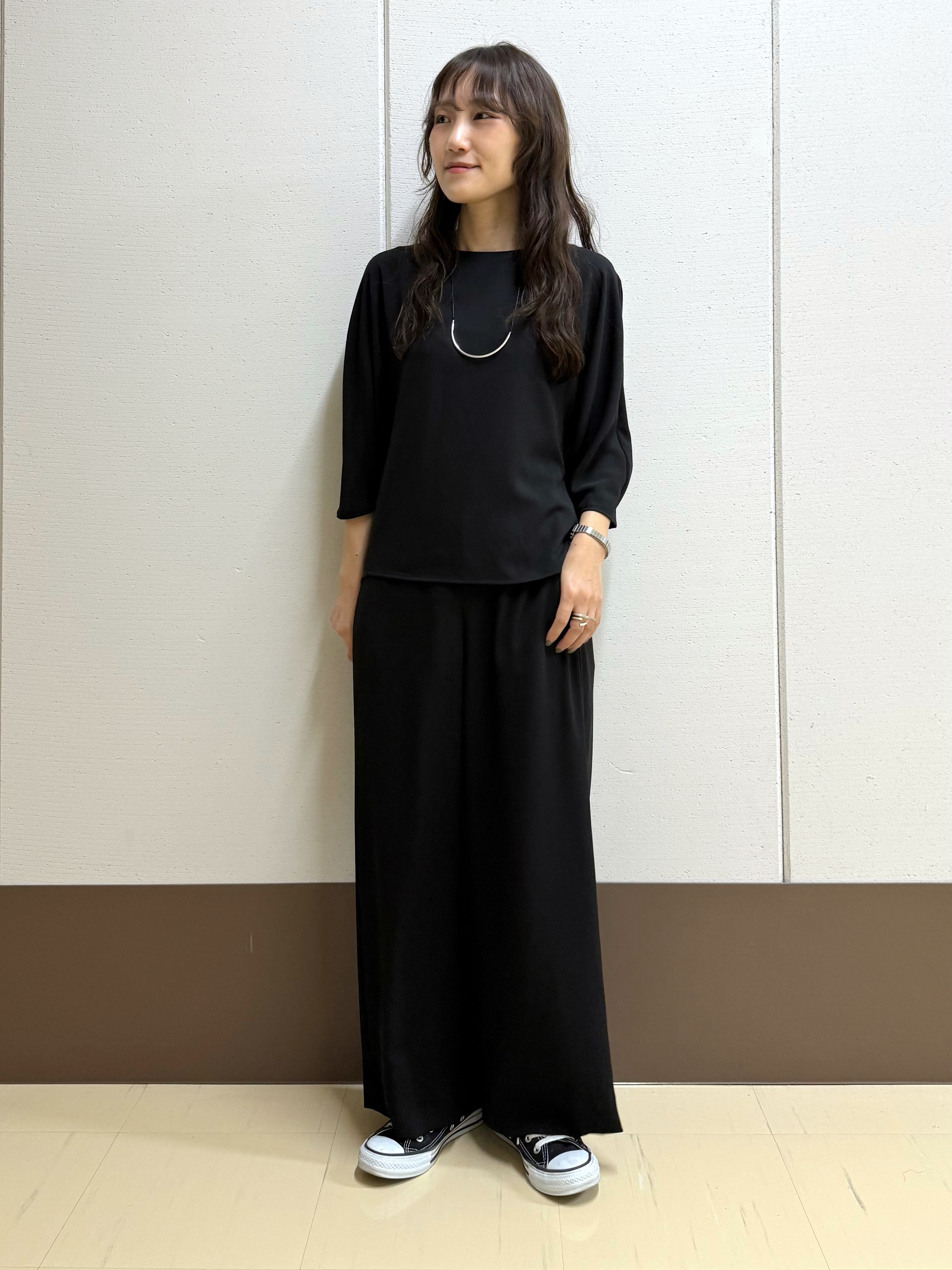 mamiさんの「INDIVI｜【さらに軽く軽快！／着る日傘】ドルマントップス」を使ったコーディネート