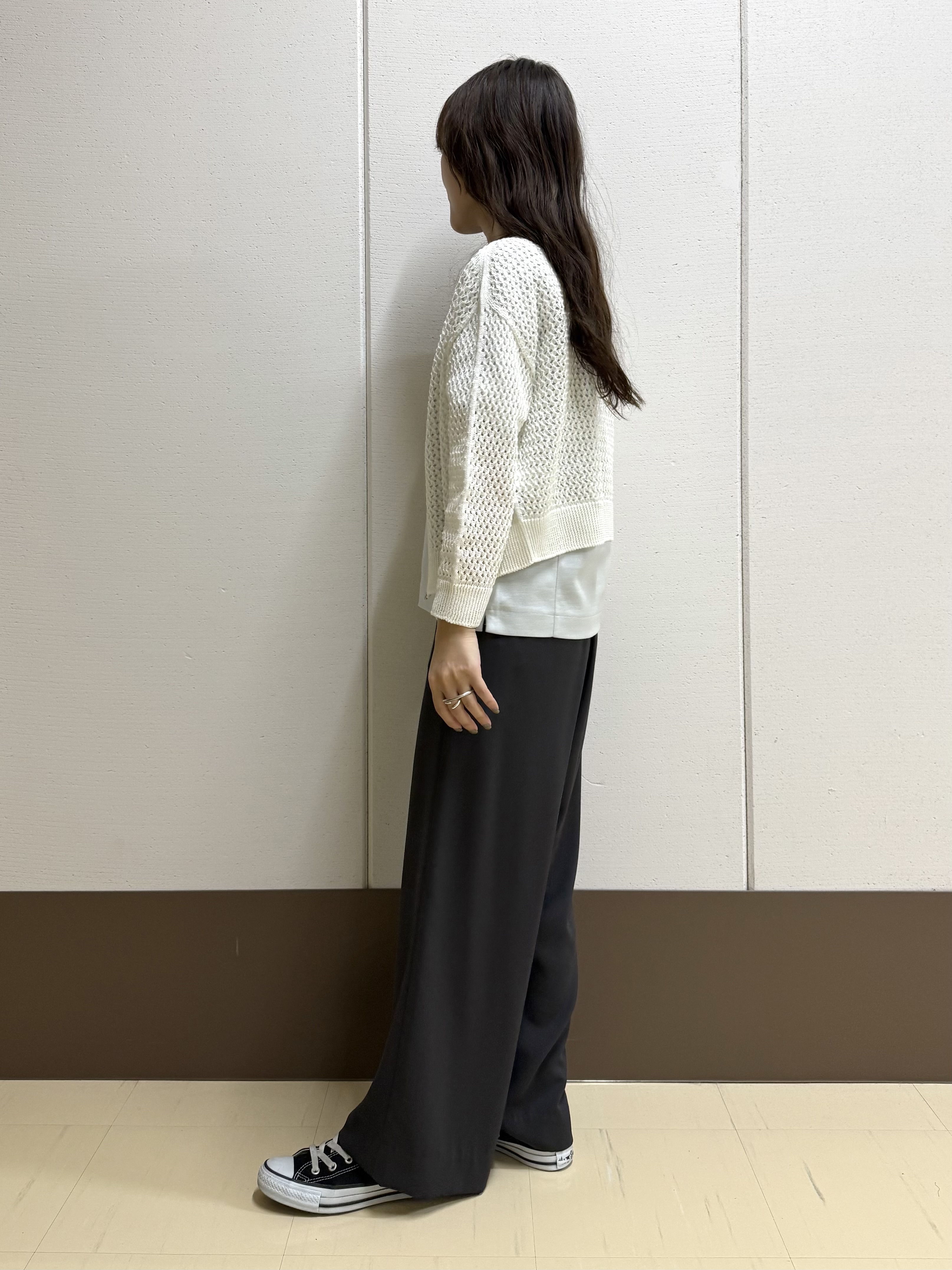 mamiさんの「INDIVI｜【洗える／コットン】メッシュジップニットカーディガン」を使ったコーディネート