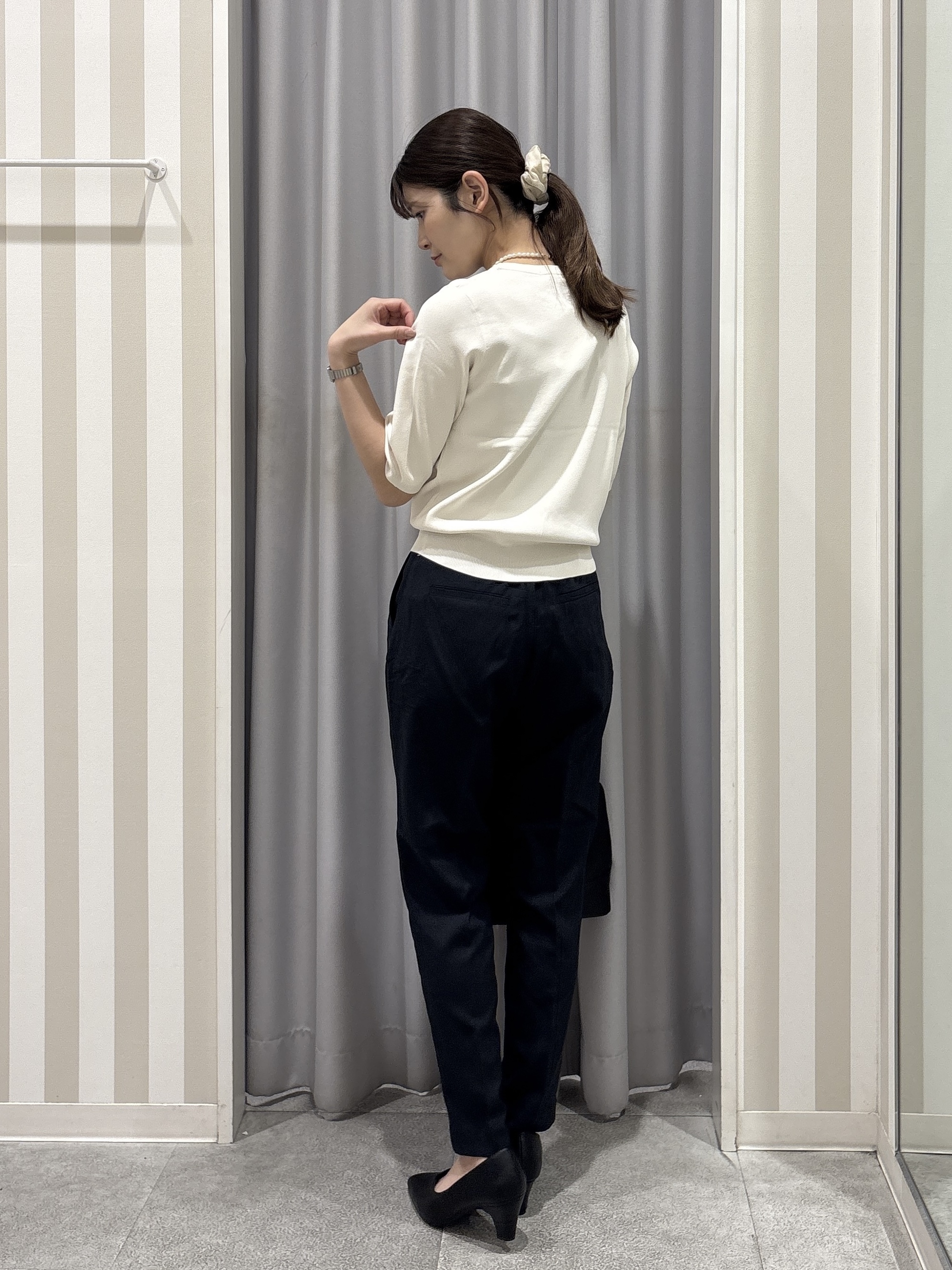 Rikaさんの「SHOO･LA･RUE｜【毎日洗える/S-LL/ひんやり/UV】上半身すっきり 二の腕見せない5分袖ニット」を使ったコーディネート