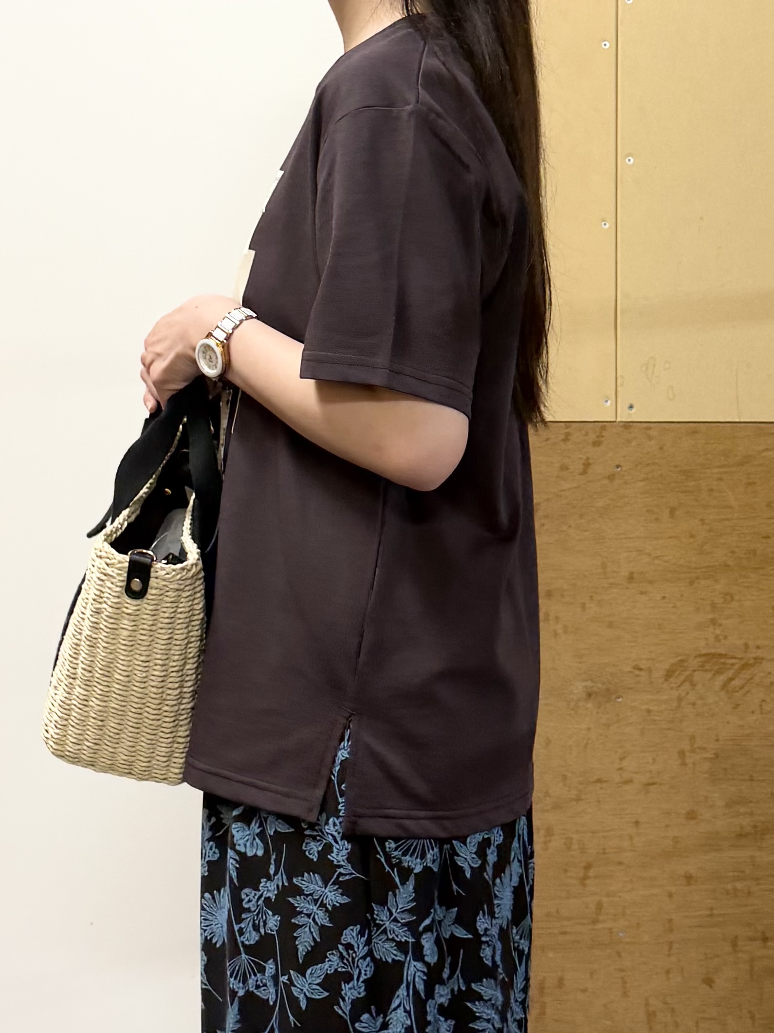sahoさんの「THE SHOP TK｜【ひんやりさらさら】ロゴアソートクルーネックTシャツ」を使ったコーディネート
