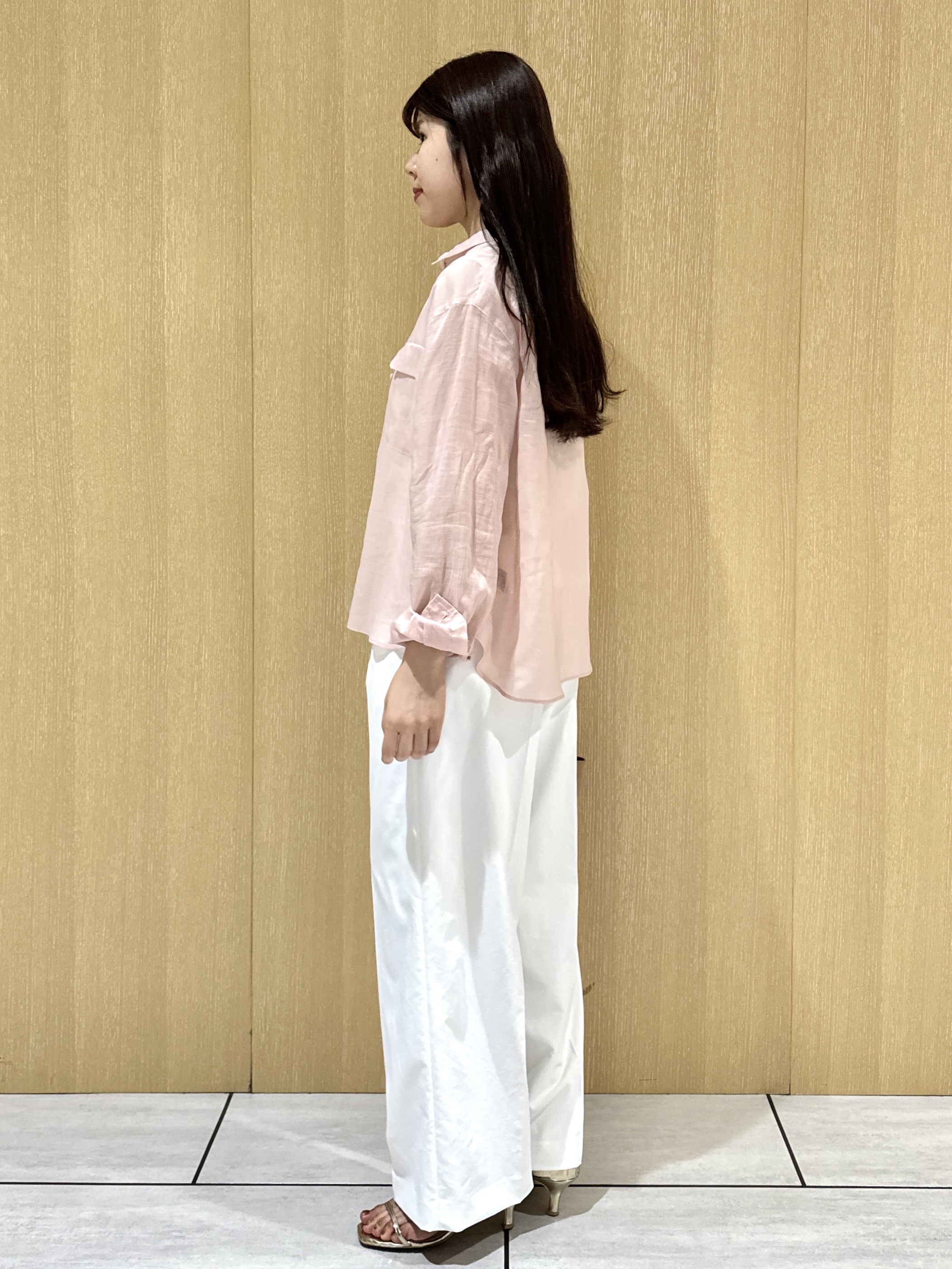 nanaさんの「UNTITLED｜【古畑星夏さん着用/接触冷感】ドライタッチシャツ」を使ったコーディネート
