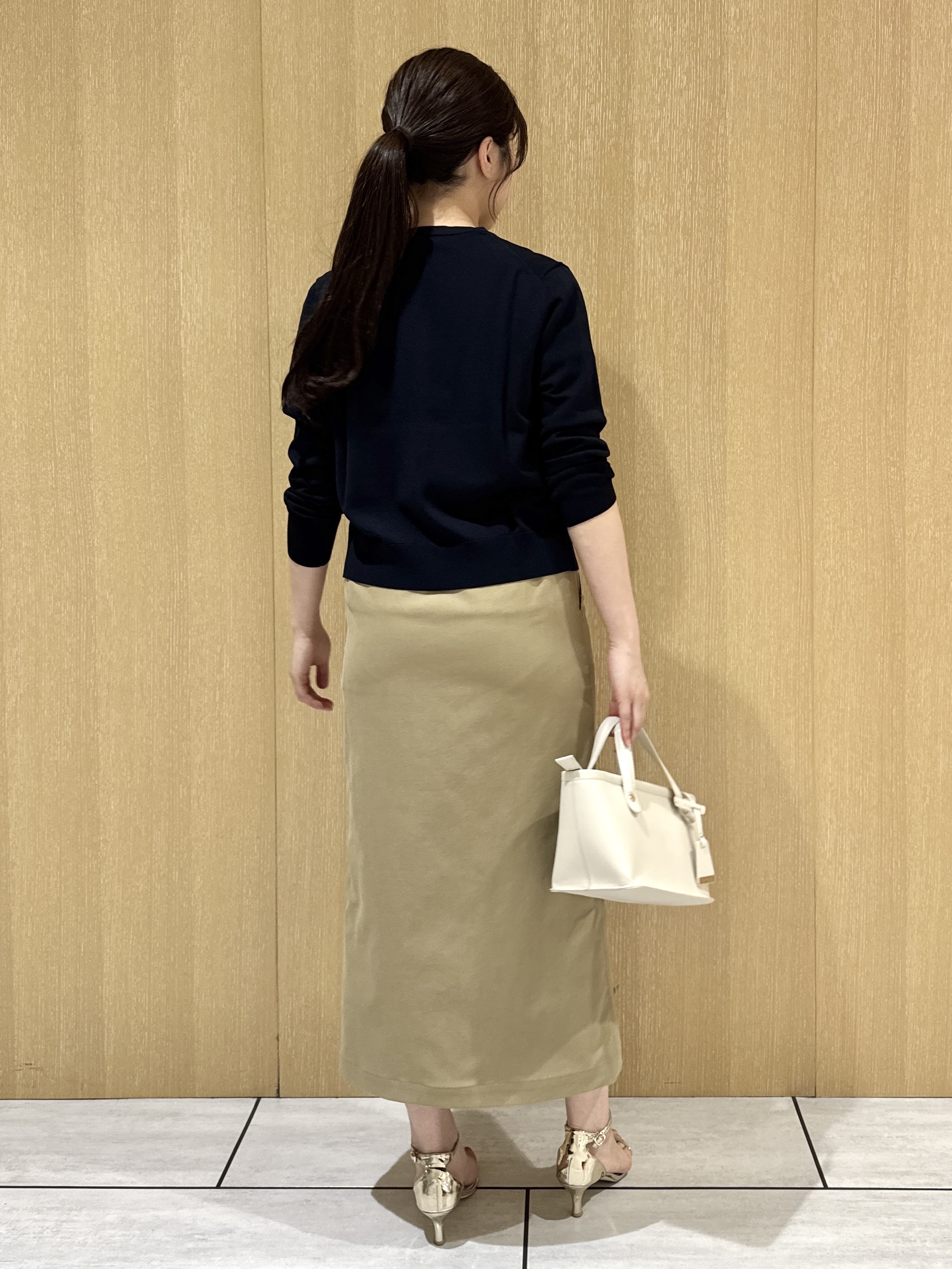 nanaさんの「UNTITLED｜【アンサンブル可/洗える】クルーネックニットカーディガン」を使ったコーディネート
