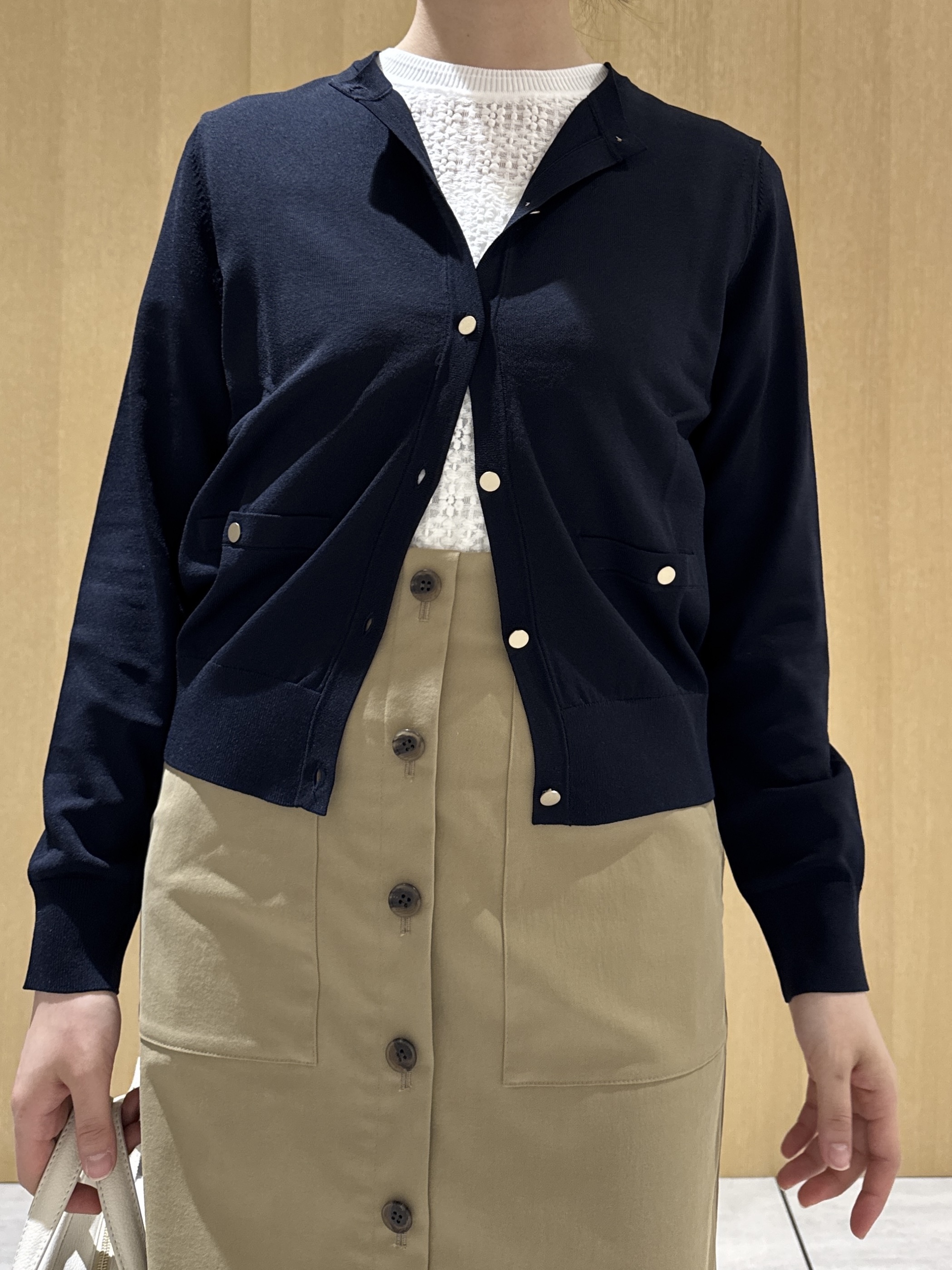 nanaさんの「UNTITLED｜【アンサンブル可/洗える】クルーネックニットカーディガン」を使ったコーディネート