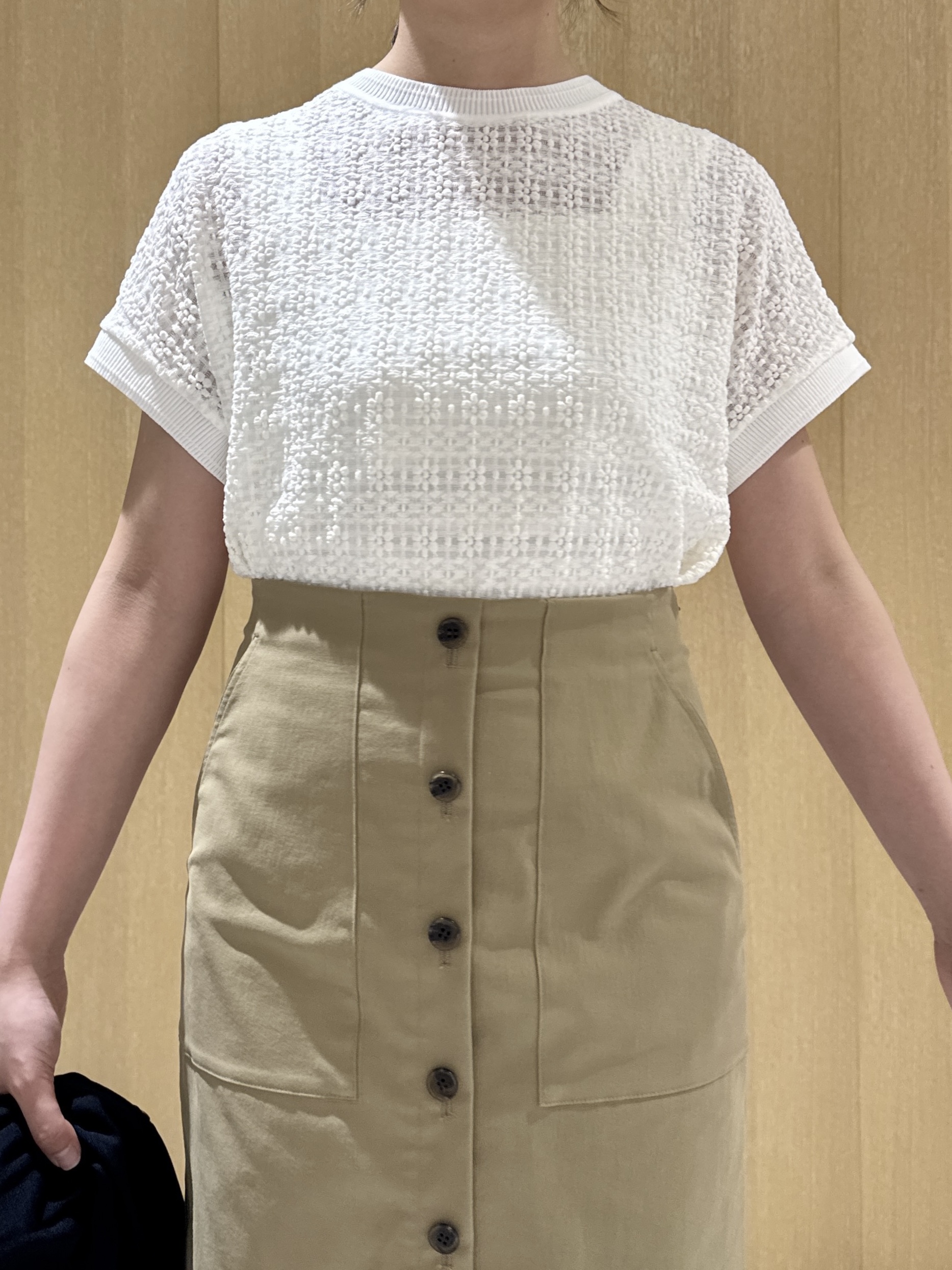 nanaさんの「UNTITLED｜【アンサンブル可/洗える】クルーネックニットカーディガン」を使ったコーディネート