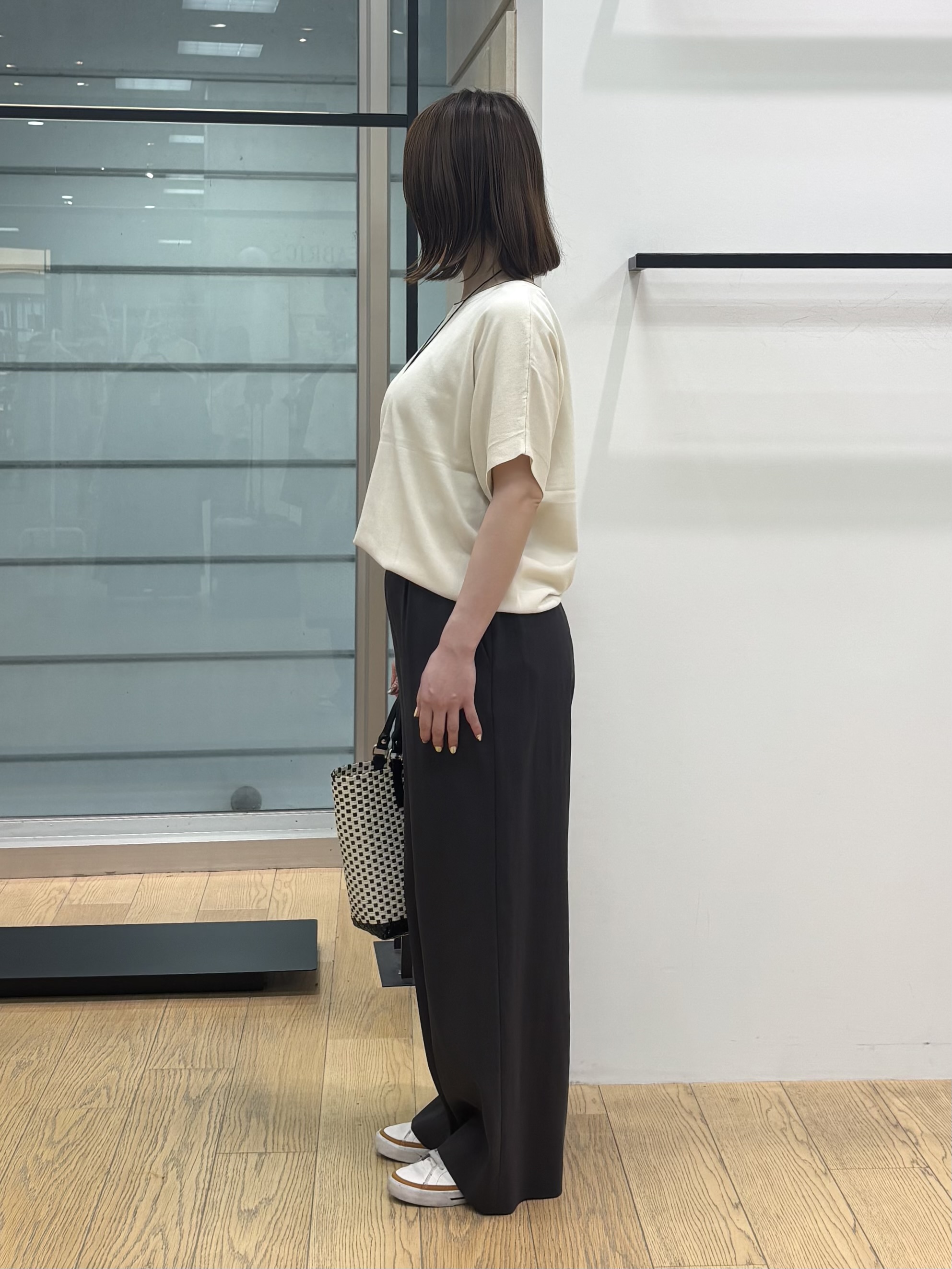 asamiさんの「INDIVI｜【洗える／コットン】ドライタッチさらりニットT」を使ったコーディネート