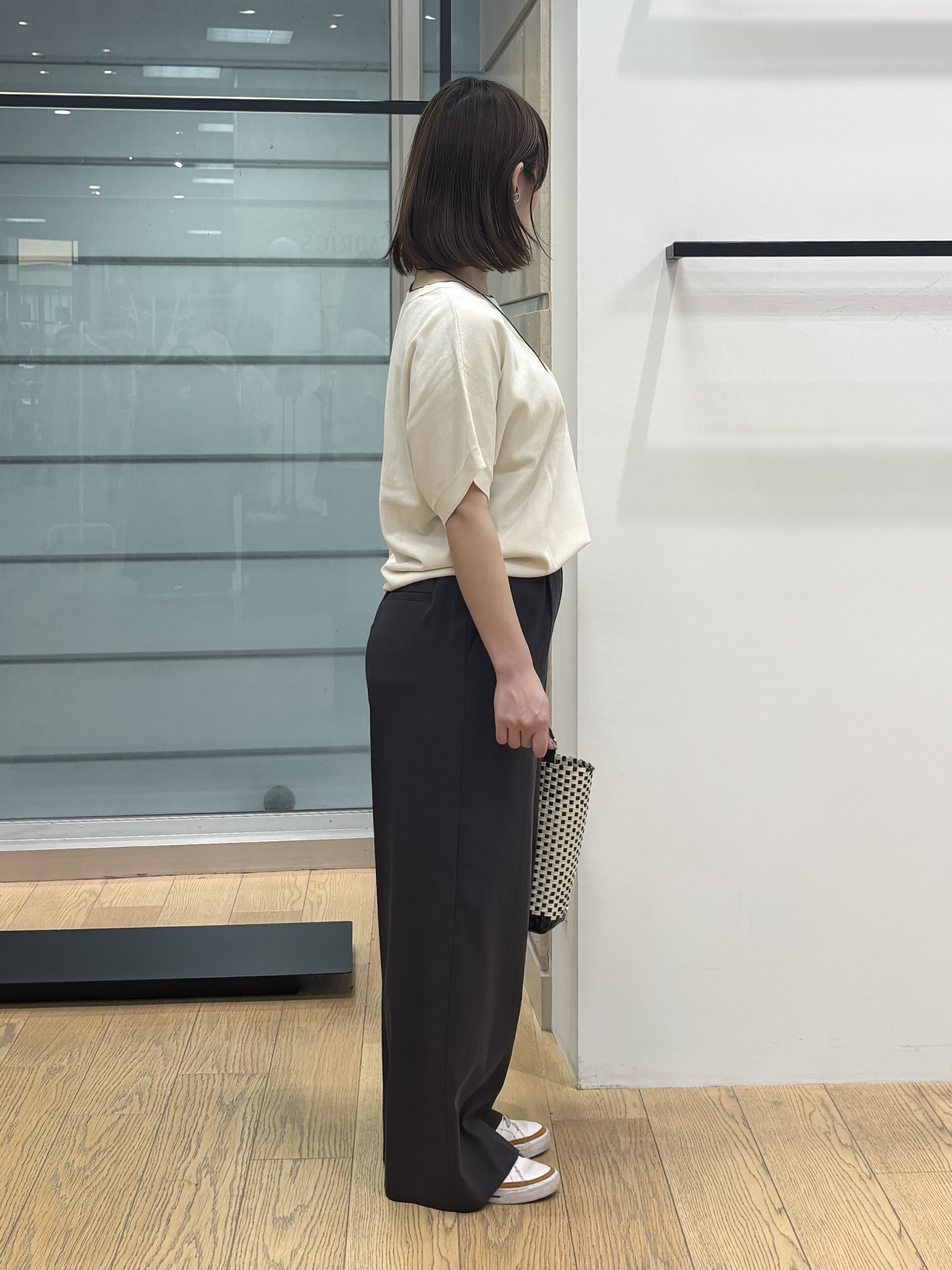 asamiさんの「INDIVI｜【洗える／コットン】ドライタッチさらりニットT」を使ったコーディネート