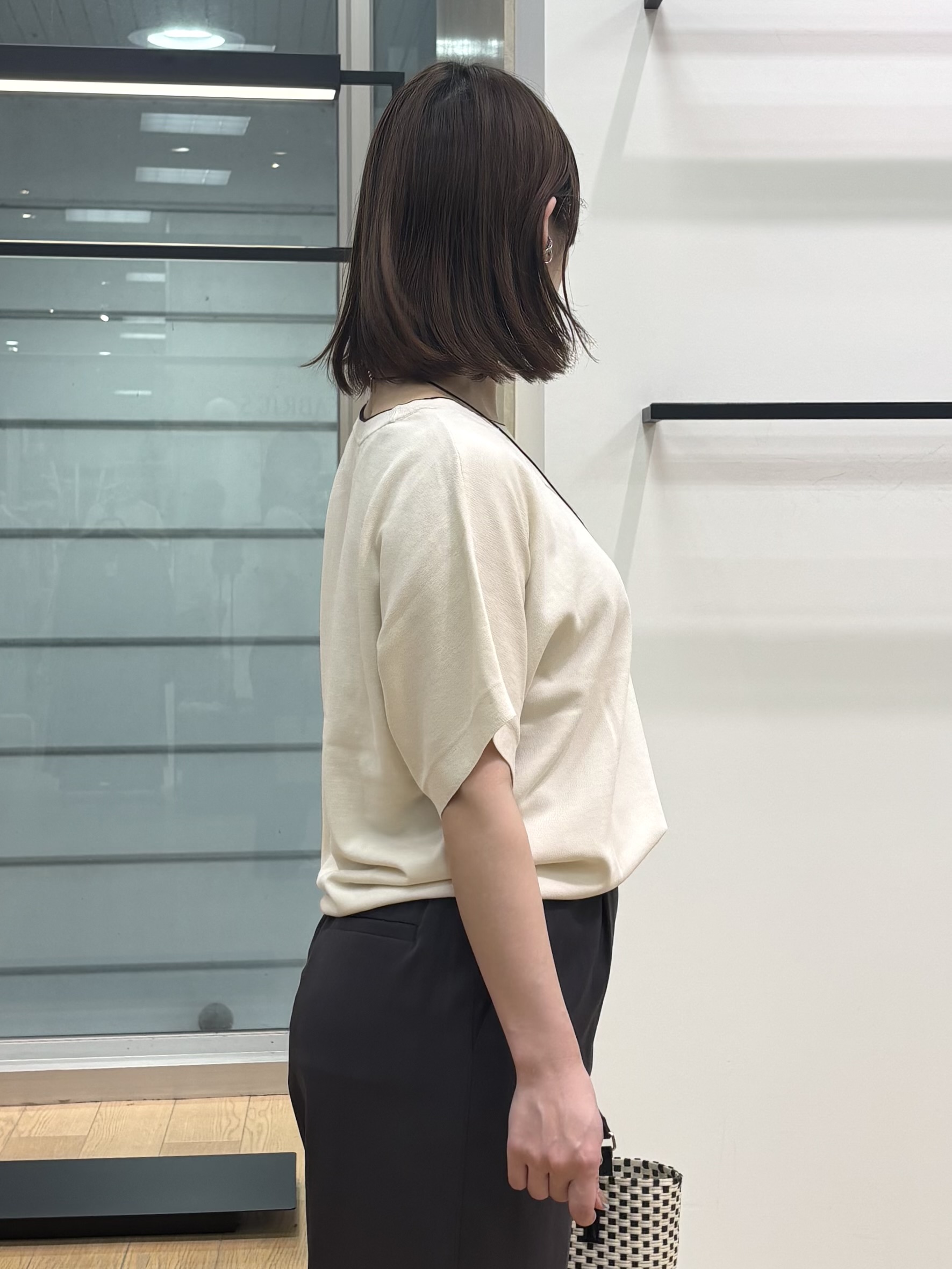 asamiさんの「INDIVI｜【洗える／コットン】ドライタッチさらりニットT」を使ったコーディネート