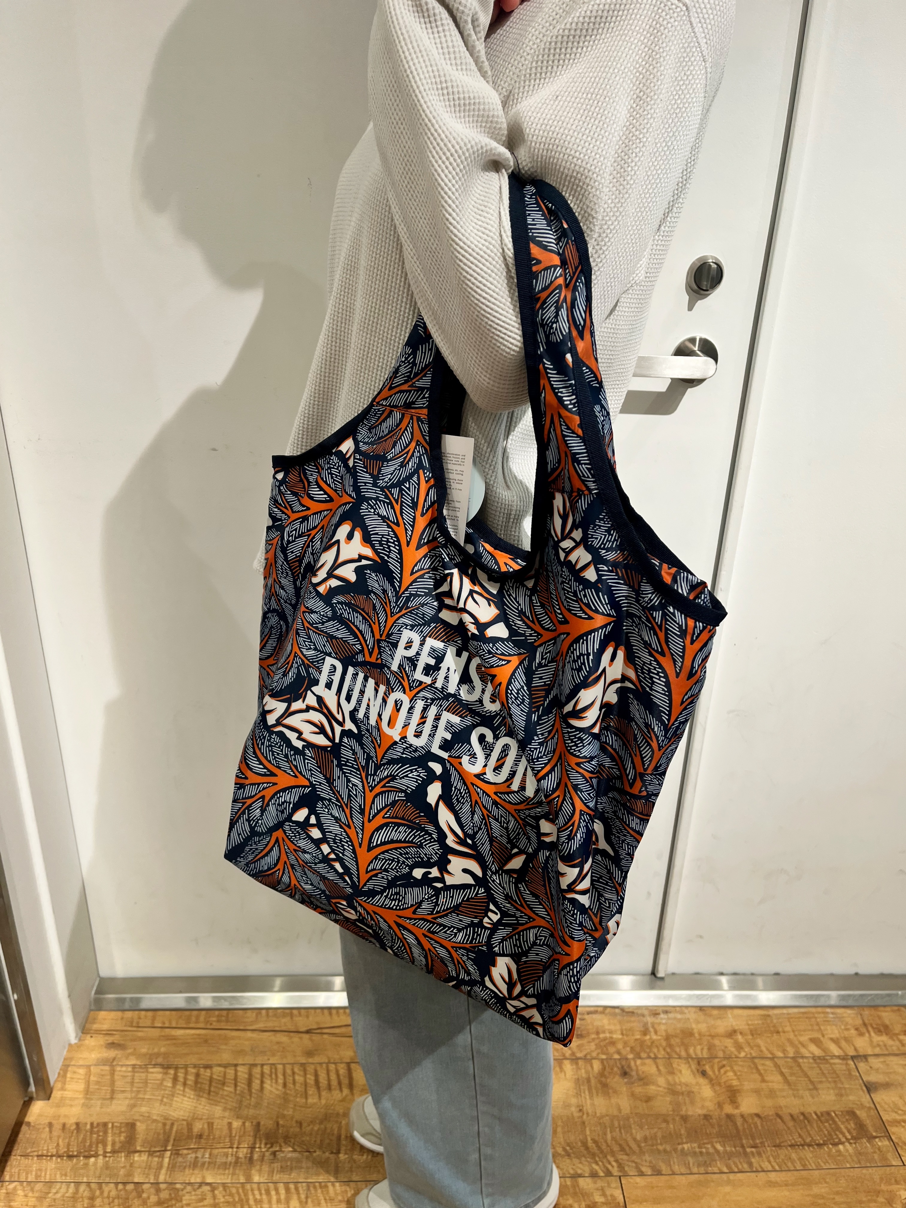 なかみーさんの「212 KITCHEN STORE｜ラタ 保冷コンパクトエコバッグ リーフブルー」を使ったコーディネート