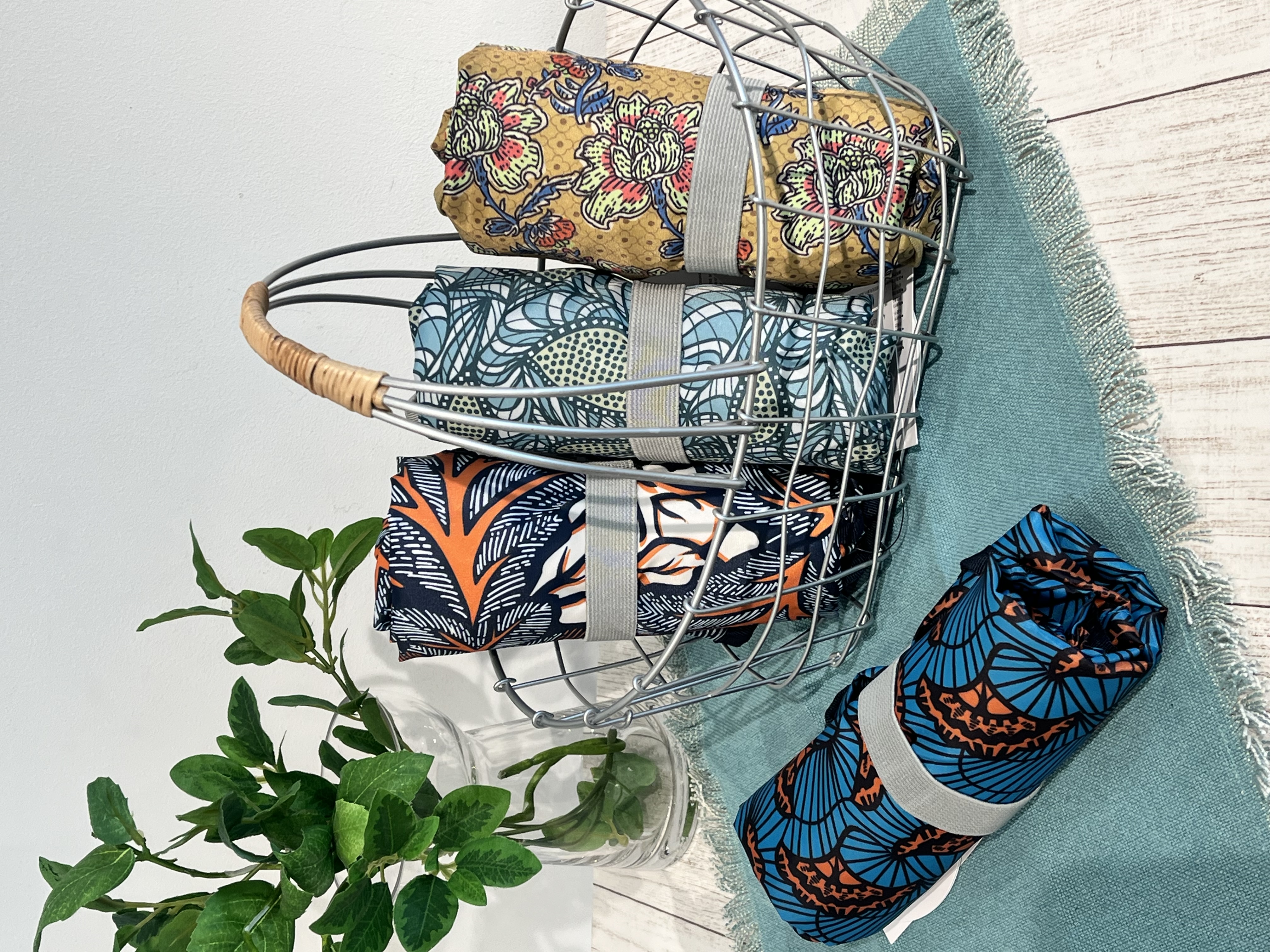 なかみーさんの「212 KITCHEN STORE｜ラタ 保冷コンパクトエコバッグ リーフブルー」を使ったコーディネート