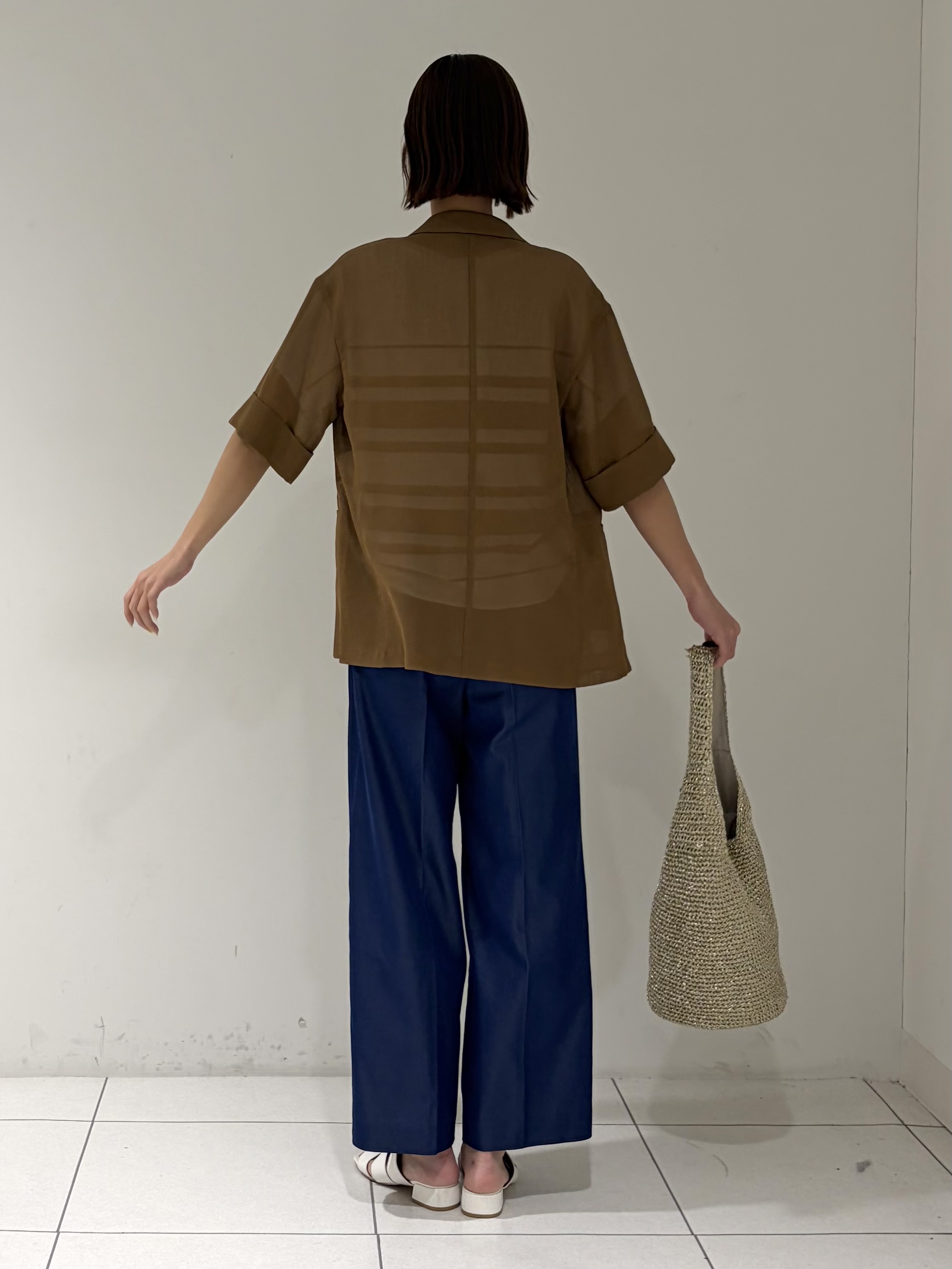 shioriさんの「INDIVI｜【洗える／メッシュ素材／SETUP可能】半袖シアージャケット」を使ったコーディネート
