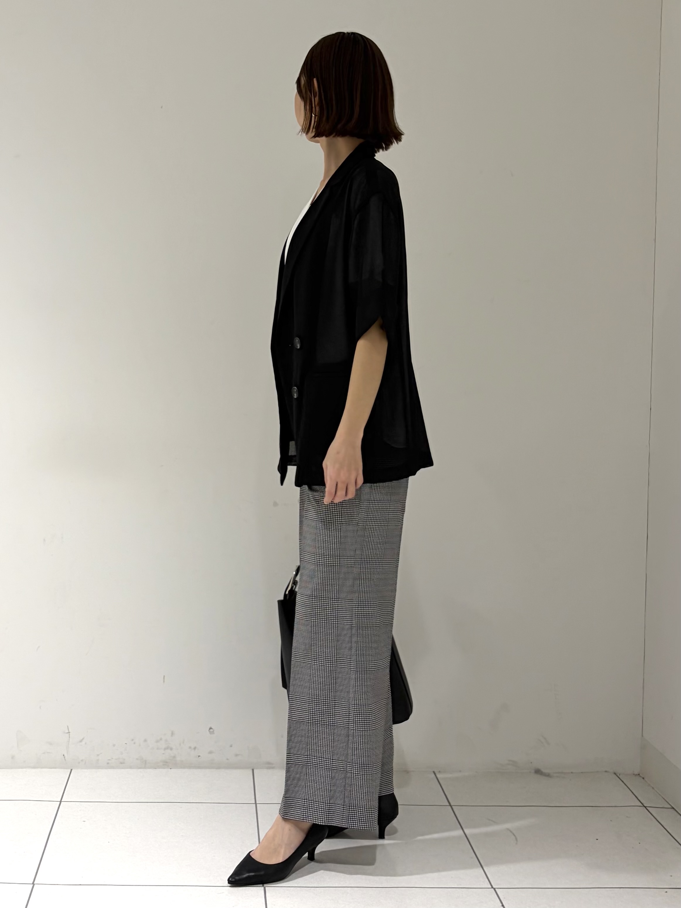 shioriさんの「INDIVI｜【洗える／メッシュ素材／SETUP可能】半袖シアージャケット」を使ったコーディネート