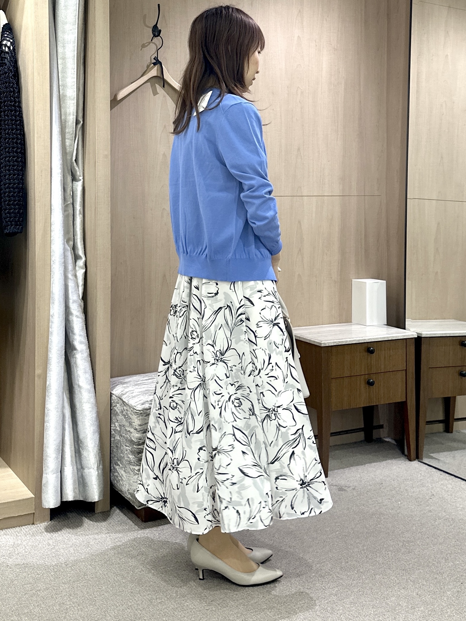 Miwaさんの「UNTITLED｜【前後2WAY/はっ水/セットアップ可】リラクシーフレンチスリーブブラウス」を使ったコーディネート