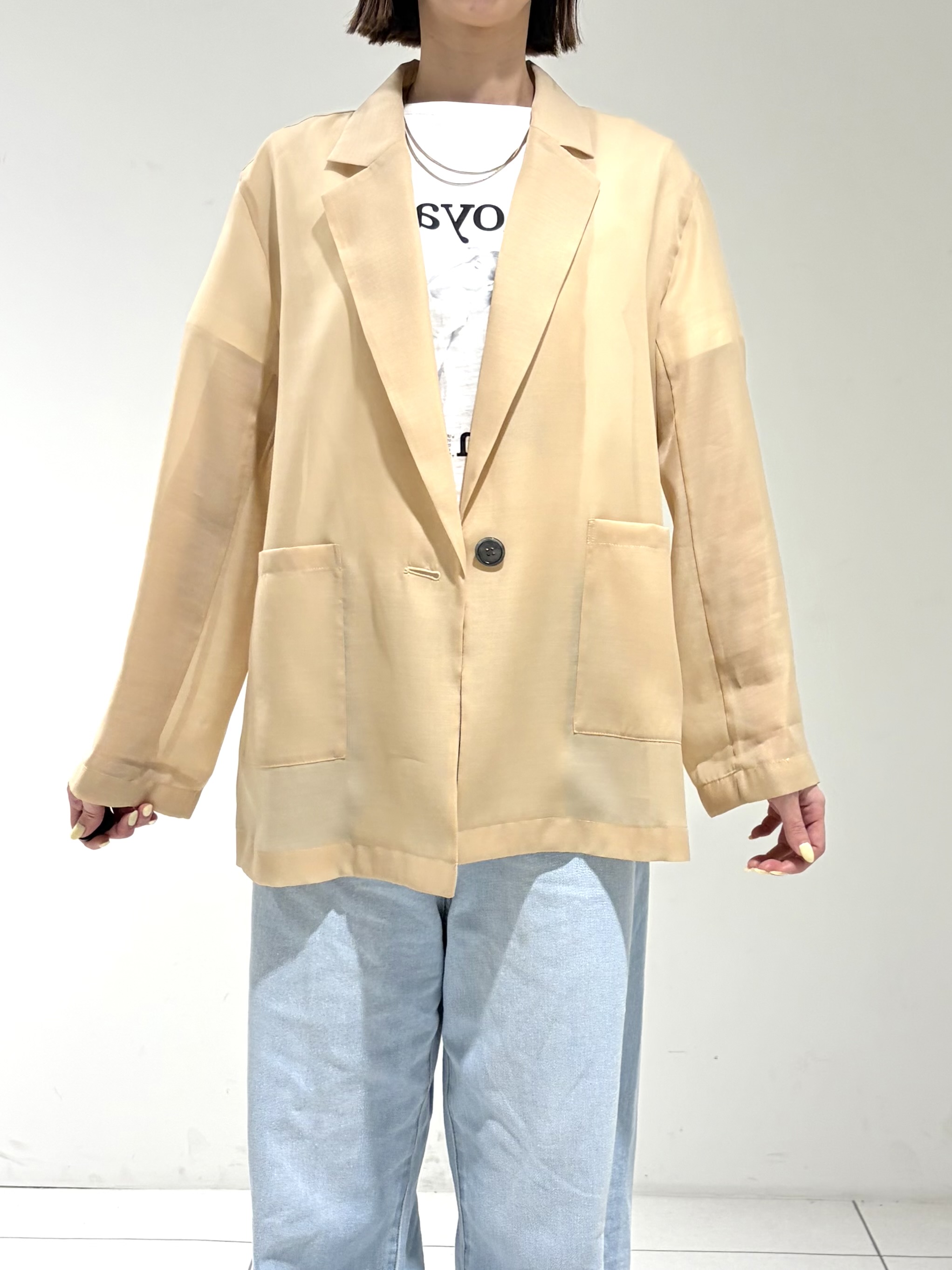 shioriさんの「INDIVI｜ハイライズワイドデニム【再入荷／マシンウォッシャブル】」を使ったコーディネート