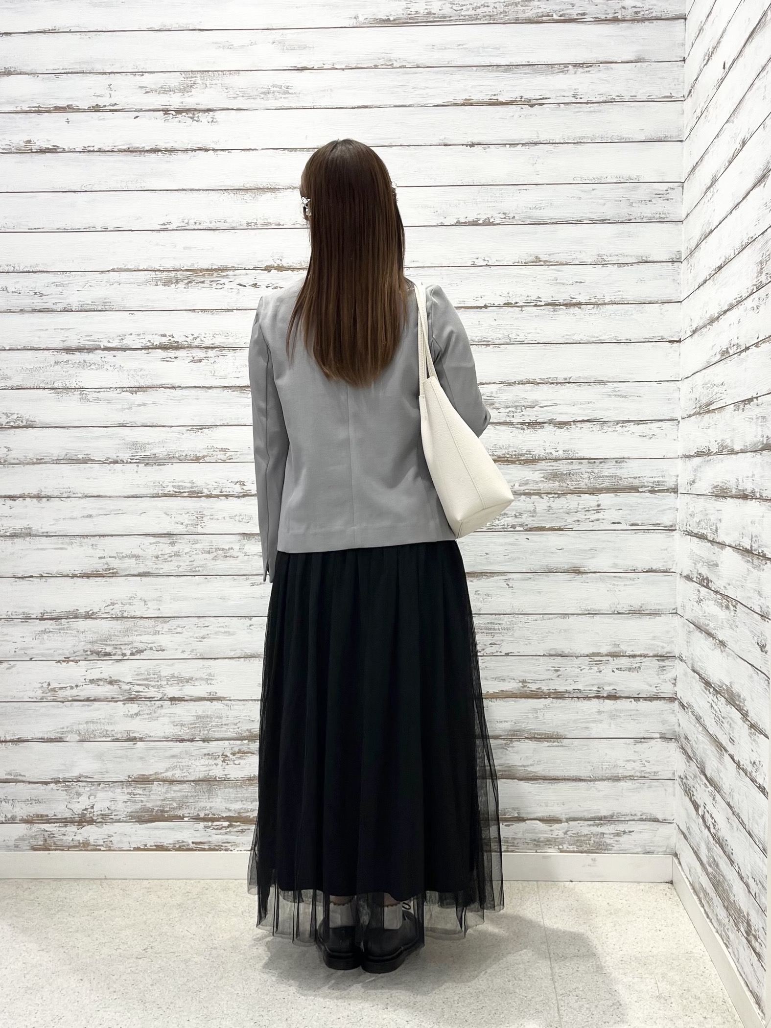 ゆっきーさんの「SHOO･LA･RUE｜【洗濯機可/UV/SS-3L】すっきり好印象 ノーカラージャケット」を使ったコーディネート