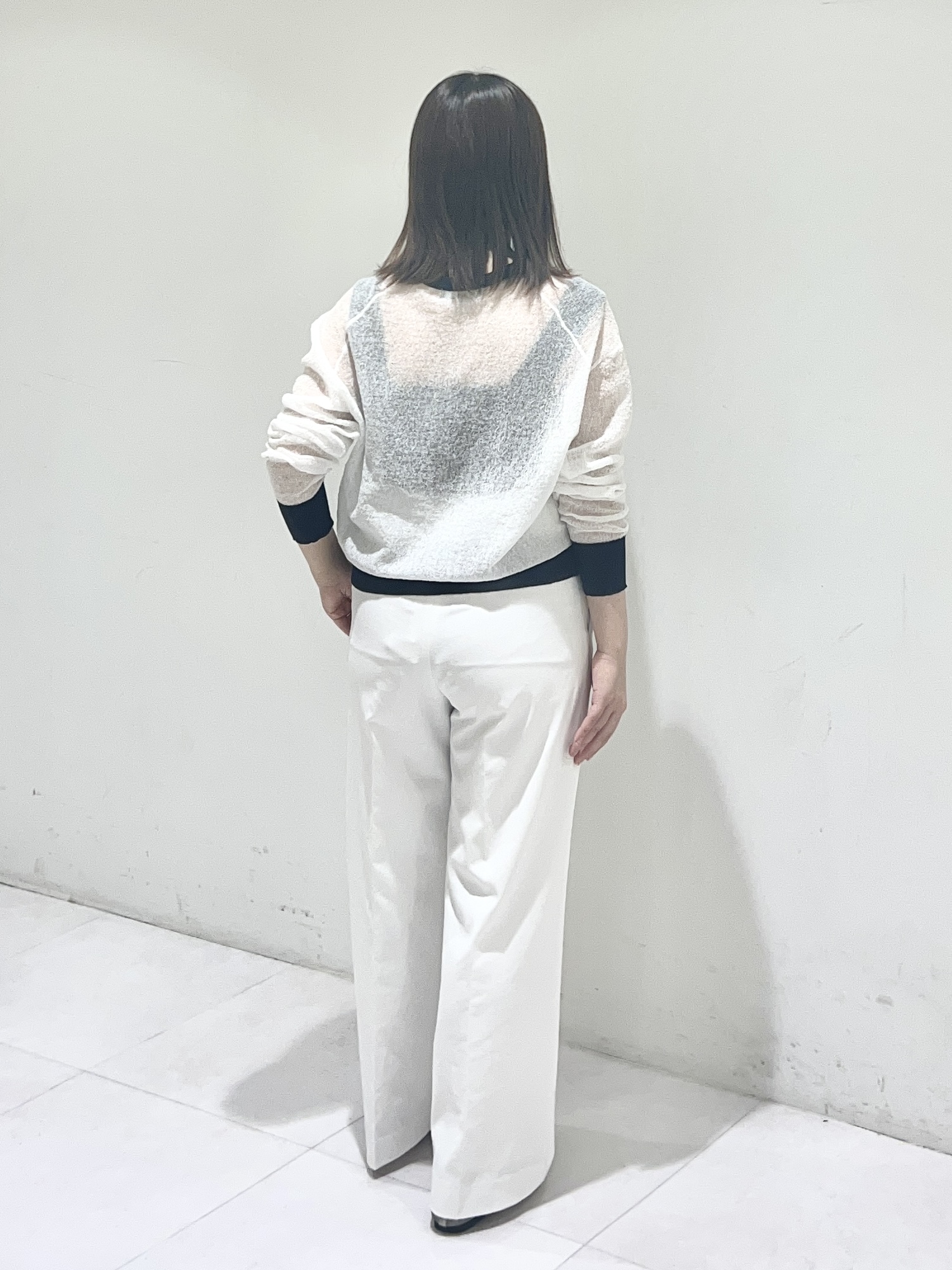 Mitsukiさんの「UNTITLED｜【洗える】シアーニットカーディガン」を使ったコーディネート