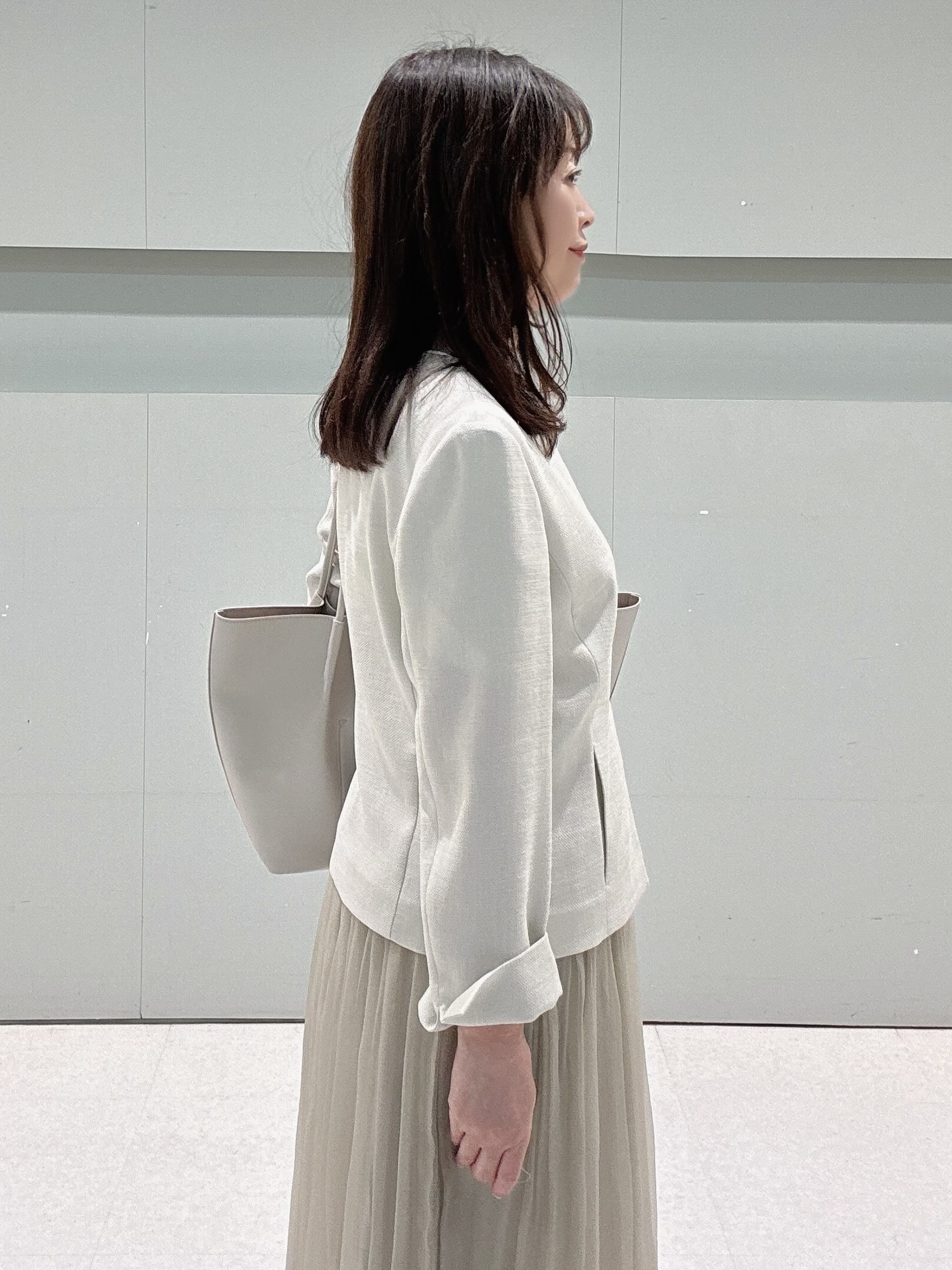 makiさんの「UNTITLED｜【清涼感/洗える】ミニマルシルエットジャケット」を使ったコーディネート