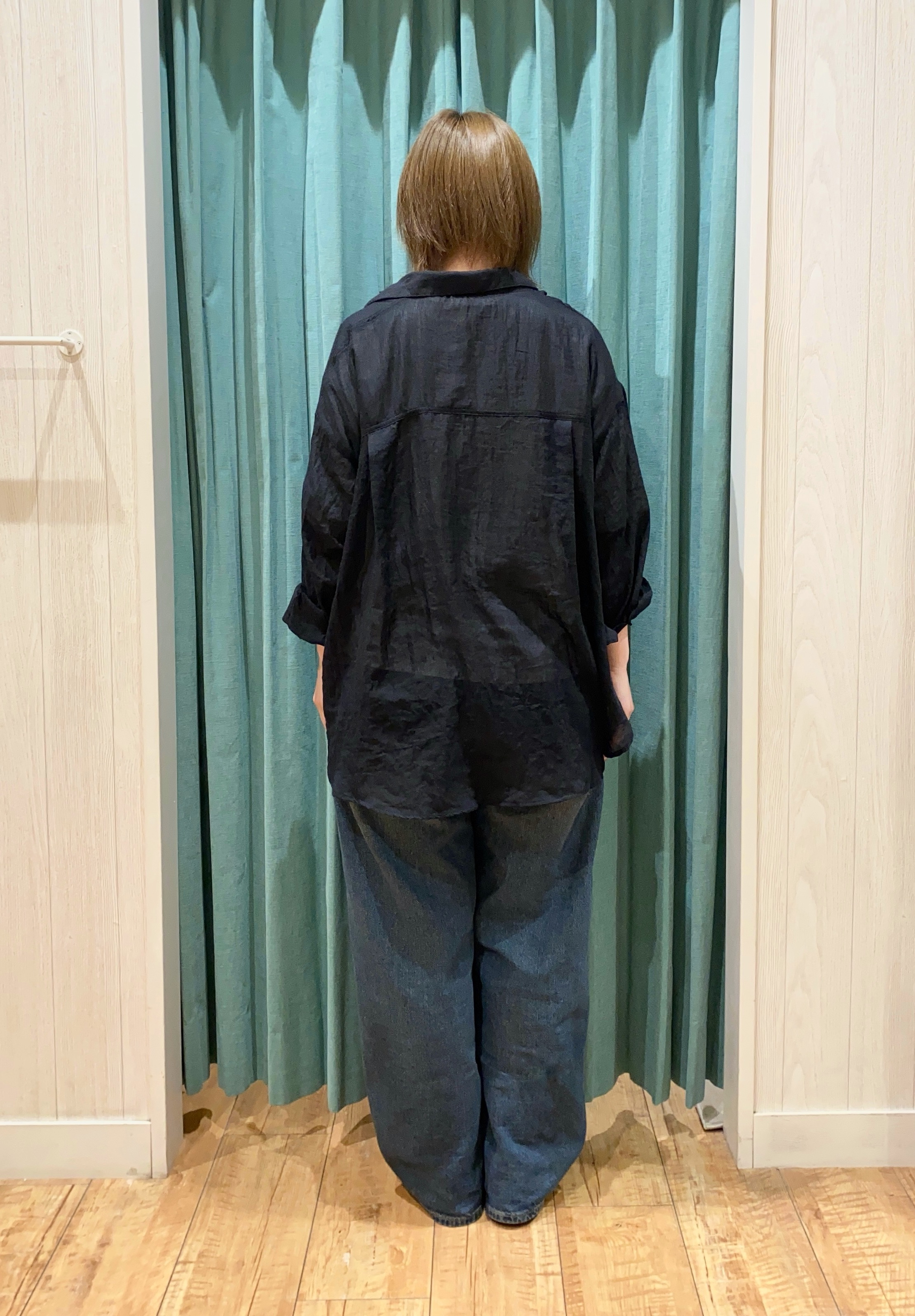 yuuさんの「SHOO･LA･RUE｜【体型カバー】ふんわり質感 やわらかこなれシアーシャツ」を使ったコーディネート