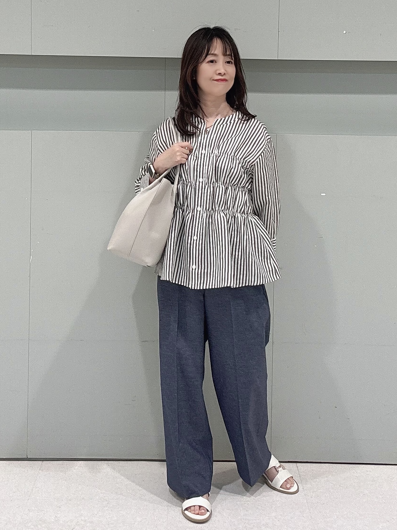 makiさんの「UNTITLED｜ストライプシャーリングブラウス」を使ったコーディネート