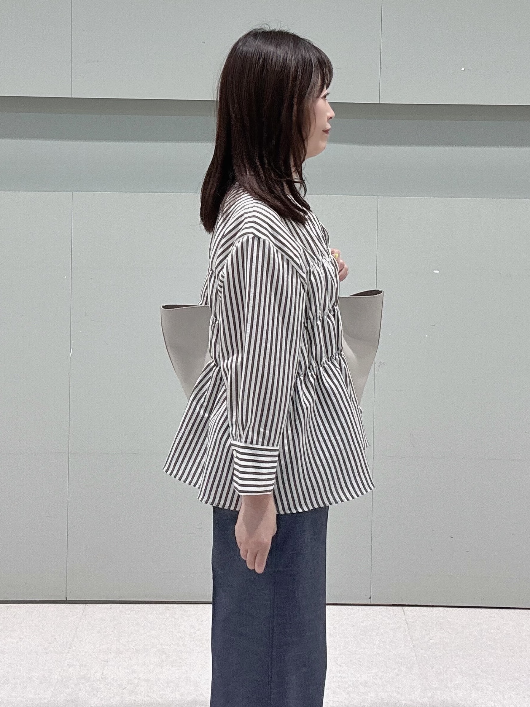 makiさんの「UNTITLED｜ストライプシャーリングブラウス」を使ったコーディネート