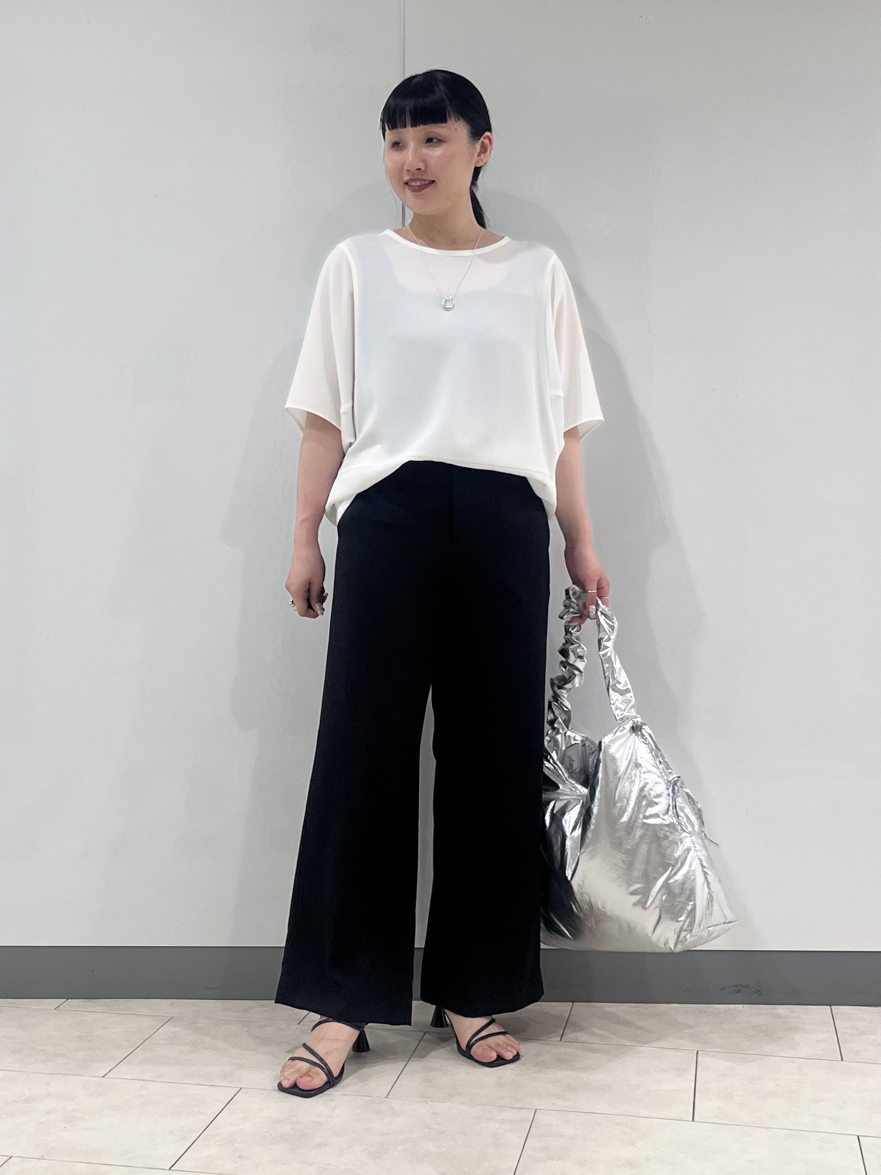 hasuさんの「INDIVI｜【洗える／2WAY／裾ドロスト付き】 ドルマンスリーブチュニックトップス」を使ったコーディネート