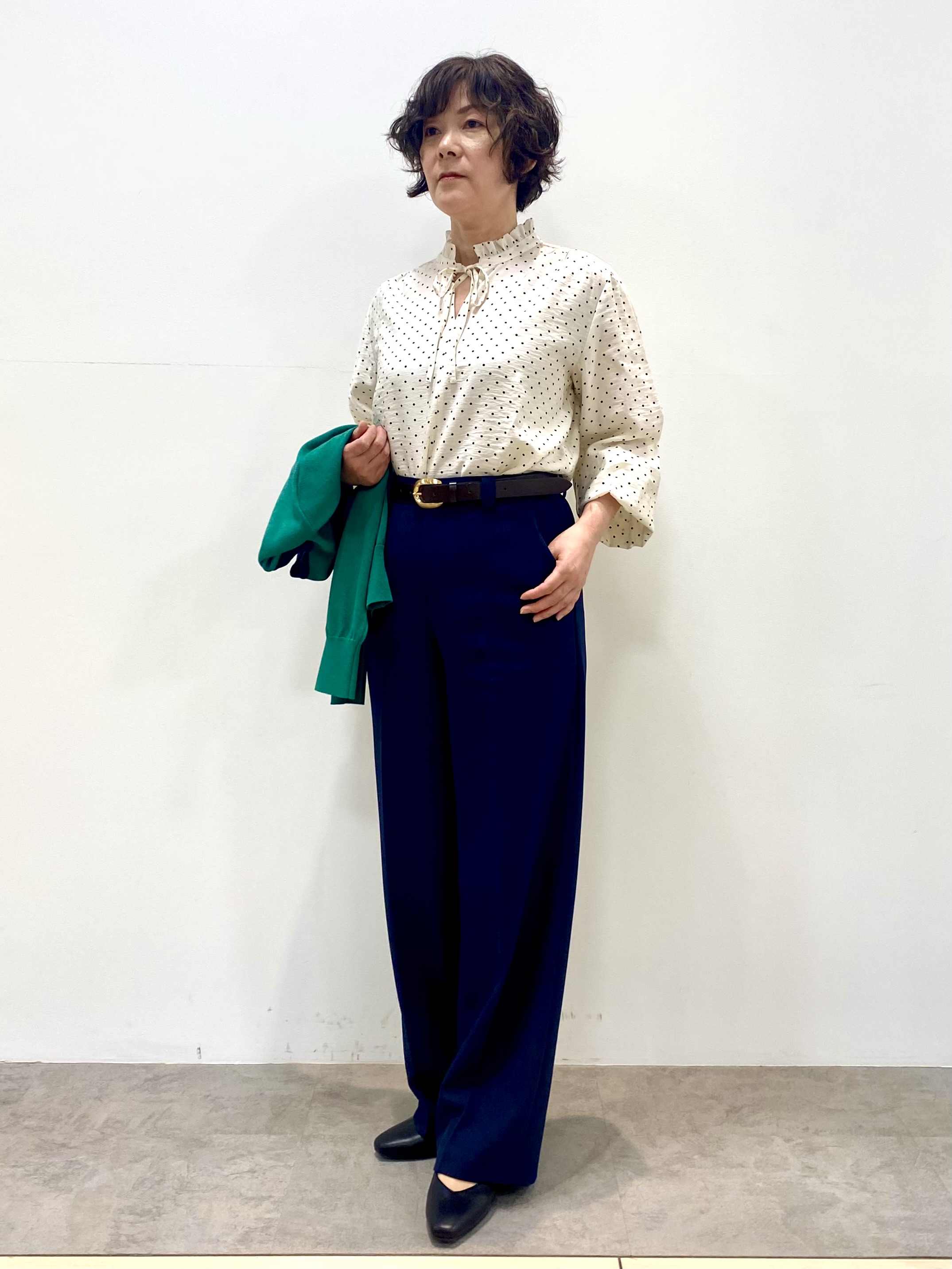 oharaさんの「Reflect｜ステッチワークストレートワイドパンツ」を使ったコーディネート