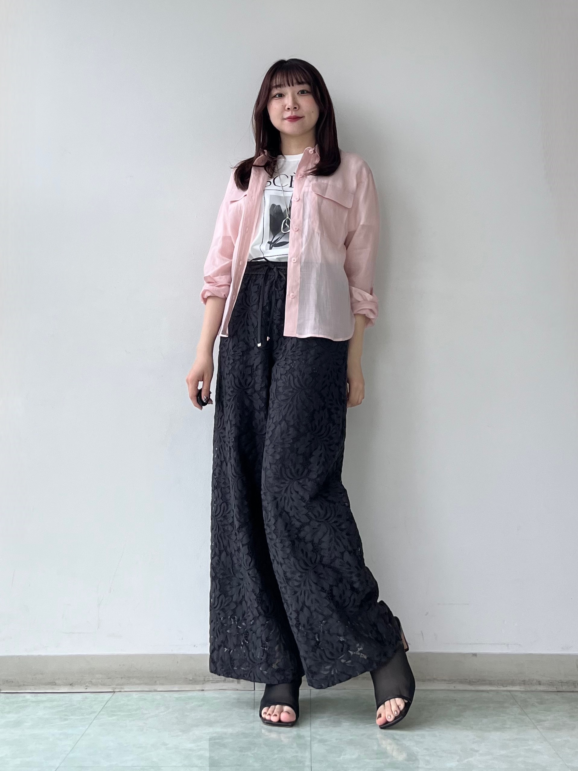 KAHOさんの「UNTITLED｜【古畑星夏さん着用/接触冷感】ドライタッチシャツ」を使ったコーディネート