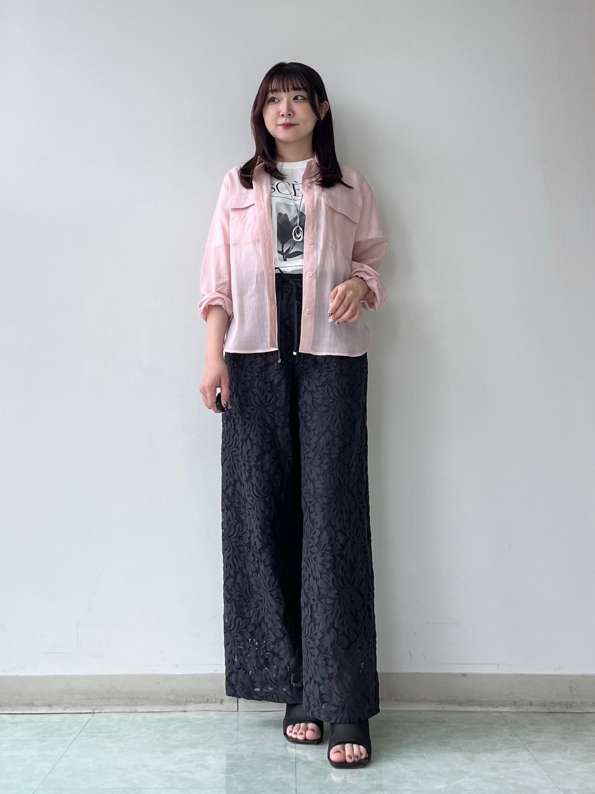 KAHOさんの「UNTITLED｜【古畑星夏さん着用/接触冷感】ドライタッチシャツ」を使ったコーディネート