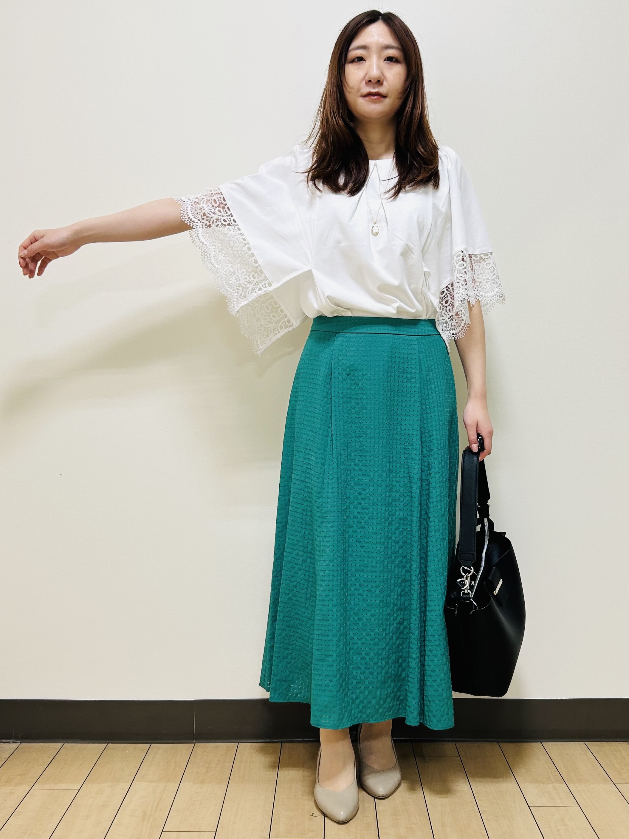miiiさんの「Reflect｜【UVカット／接触冷感】レーススリーブジャージカットソー」を使ったコーディネート