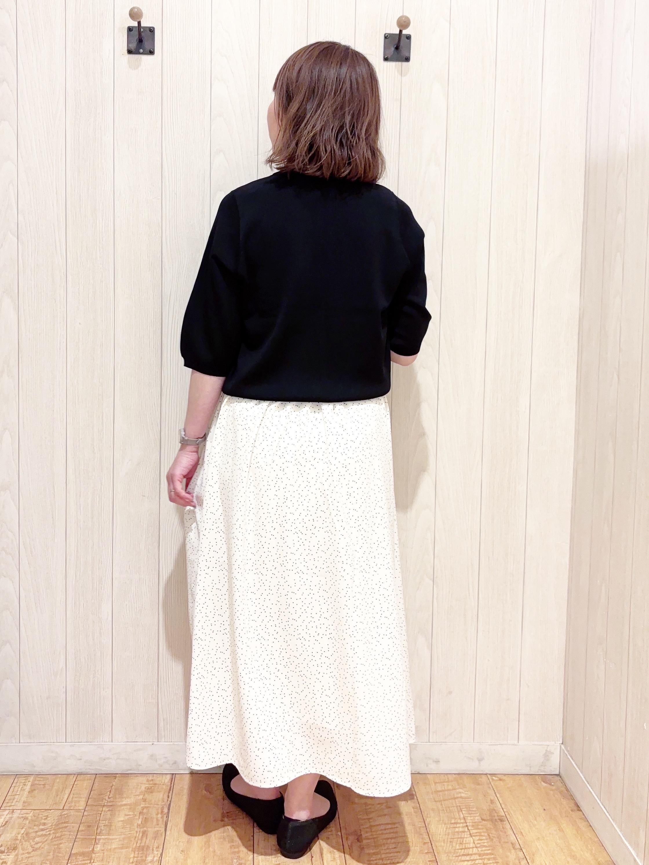 あいこさんの「SHOO･LA･RUE｜【毎日洗える/S-LL/ひんやり/UV】上半身すっきり 二の腕見せない5分袖ニット」を使ったコーディネート