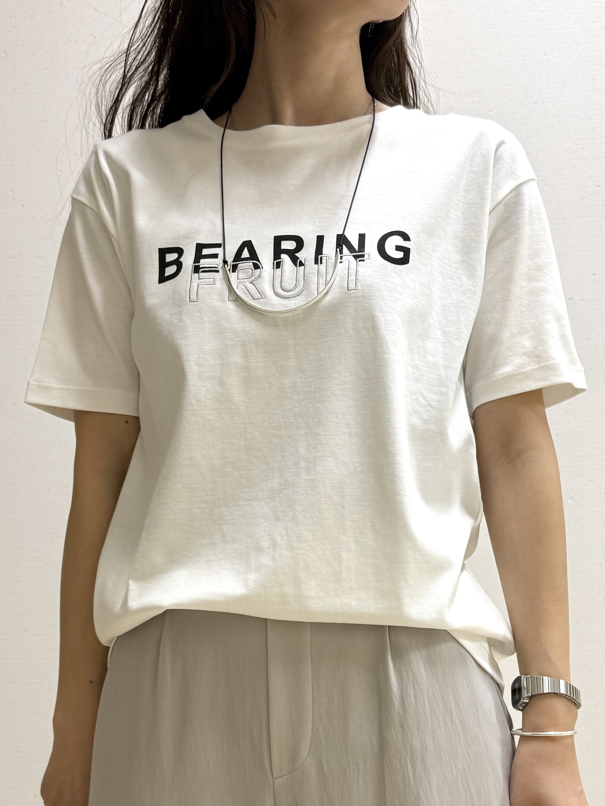 mamiさんの「INDIVI｜【UVケア／選べるグラフィック】スムースジャージTシャツ」を使ったコーディネート