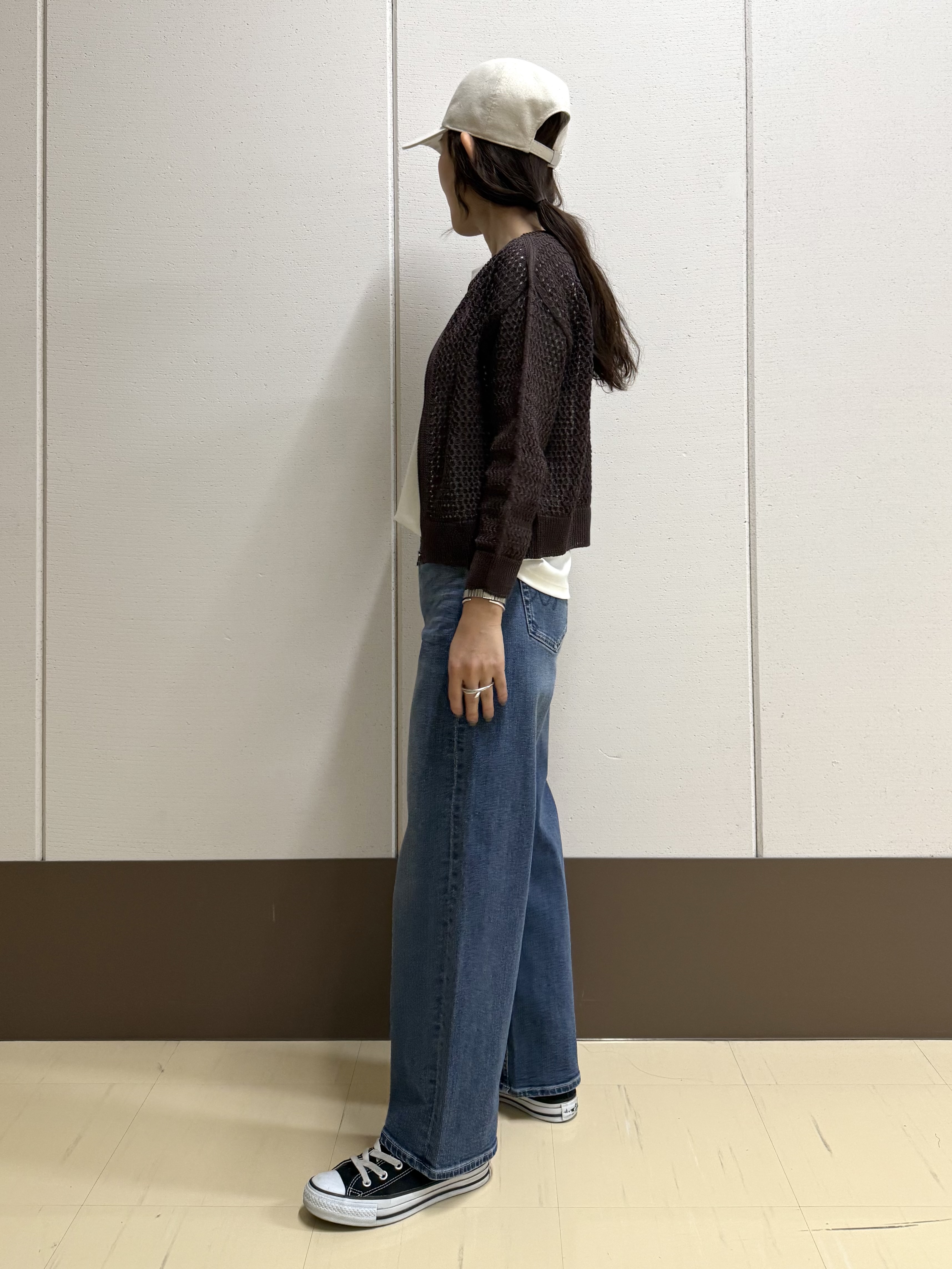 mamiさんの「INDIVI｜【UVケア／選べるグラフィック】スムースジャージTシャツ」を使ったコーディネート