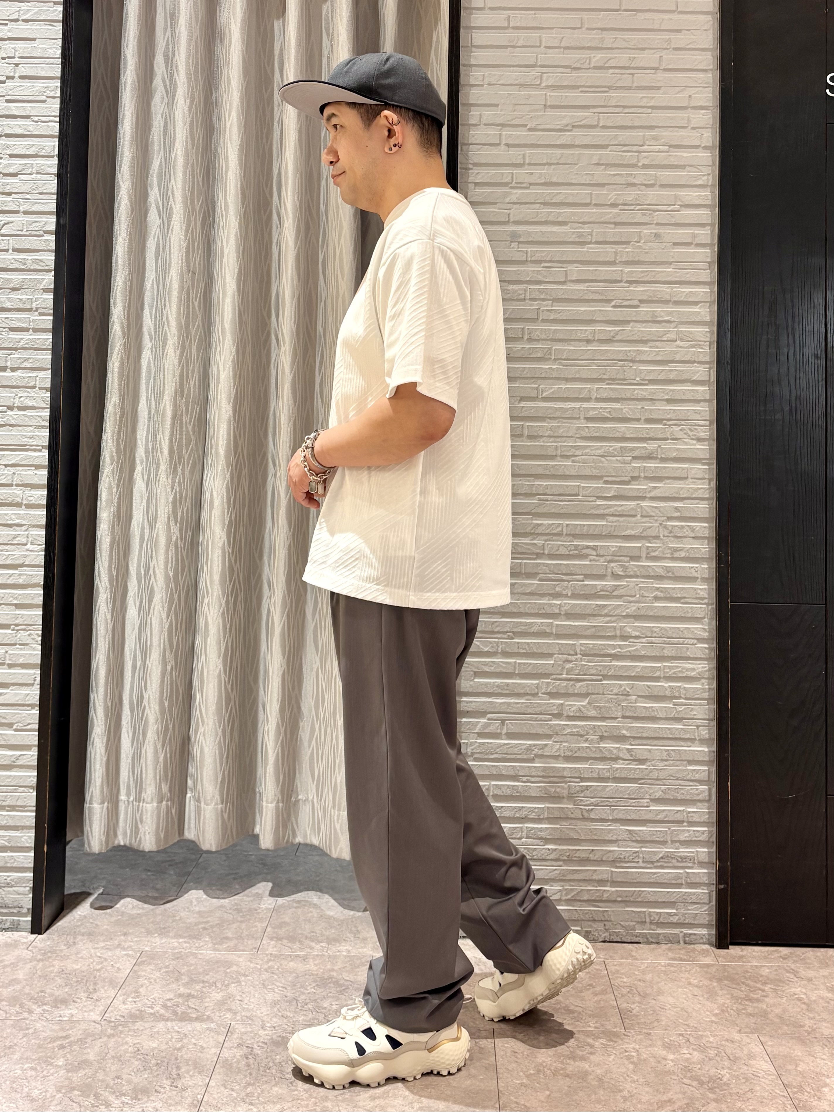 Pーyamaさんの「THE SHOP TK｜LITE TEX バンドカラー半袖シャツ 接触冷感/吸水速乾/UVカット/アンチピリング/イージーケ」を使ったコーディネート