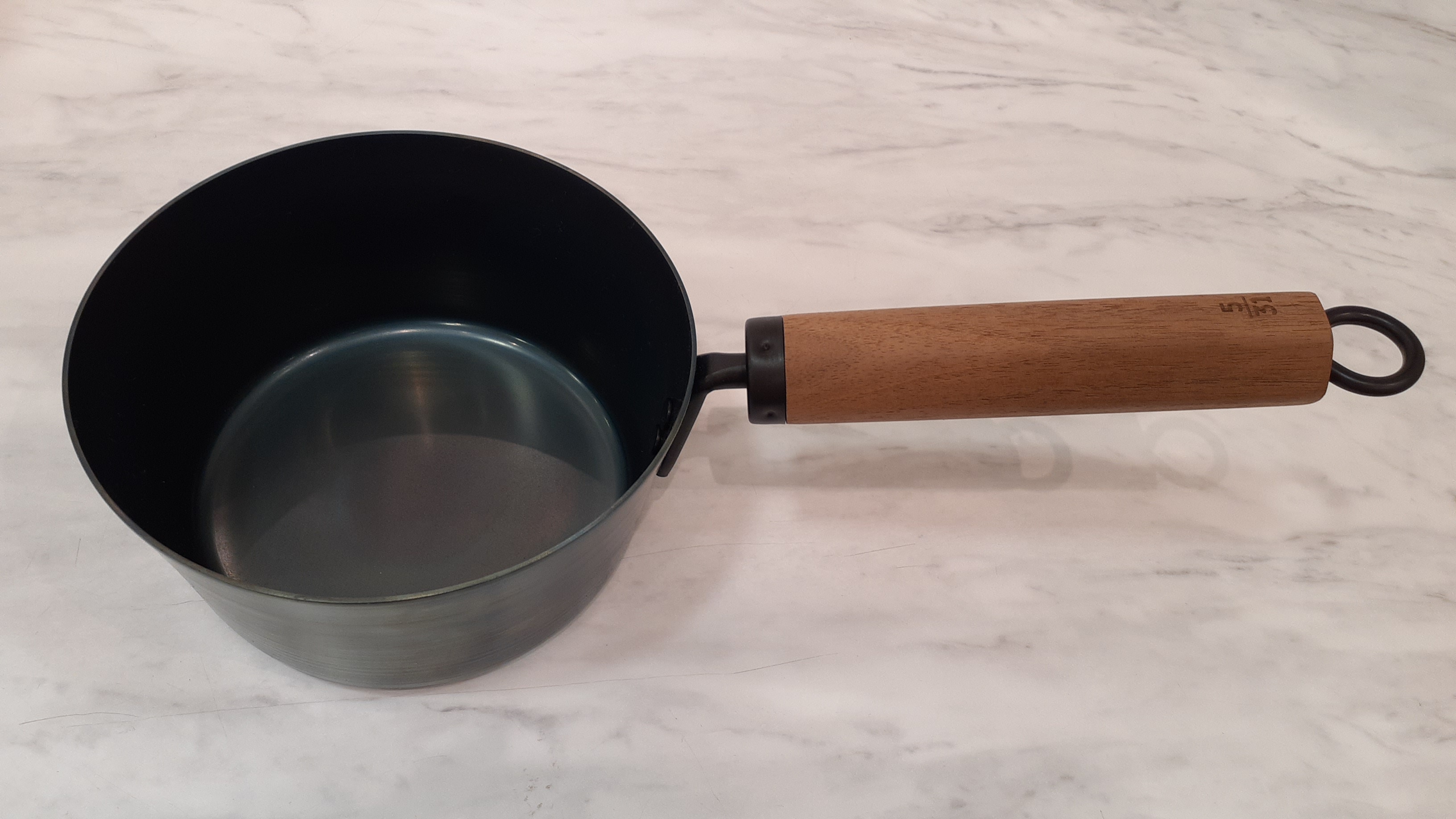 タエさんの「212 KITCHEN STORE｜お味噌汁パン 16cm ウォルナット <藤田金属＞」を使ったコーディネート