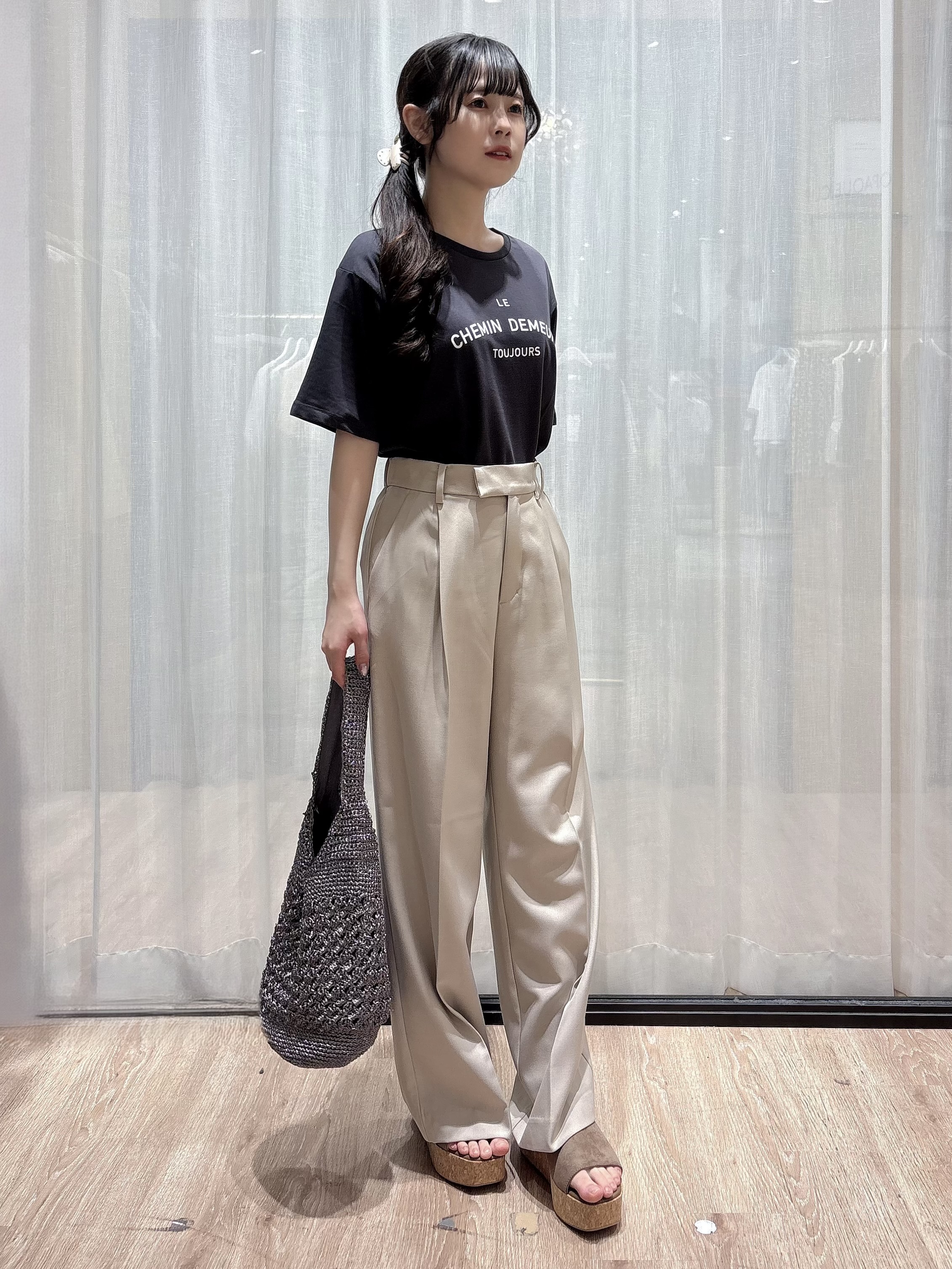 ぞうげさんの「OPAQUE.CLIP｜ロゴプリントアソートTシャツ【洗濯機OK】」を使ったコーディネート