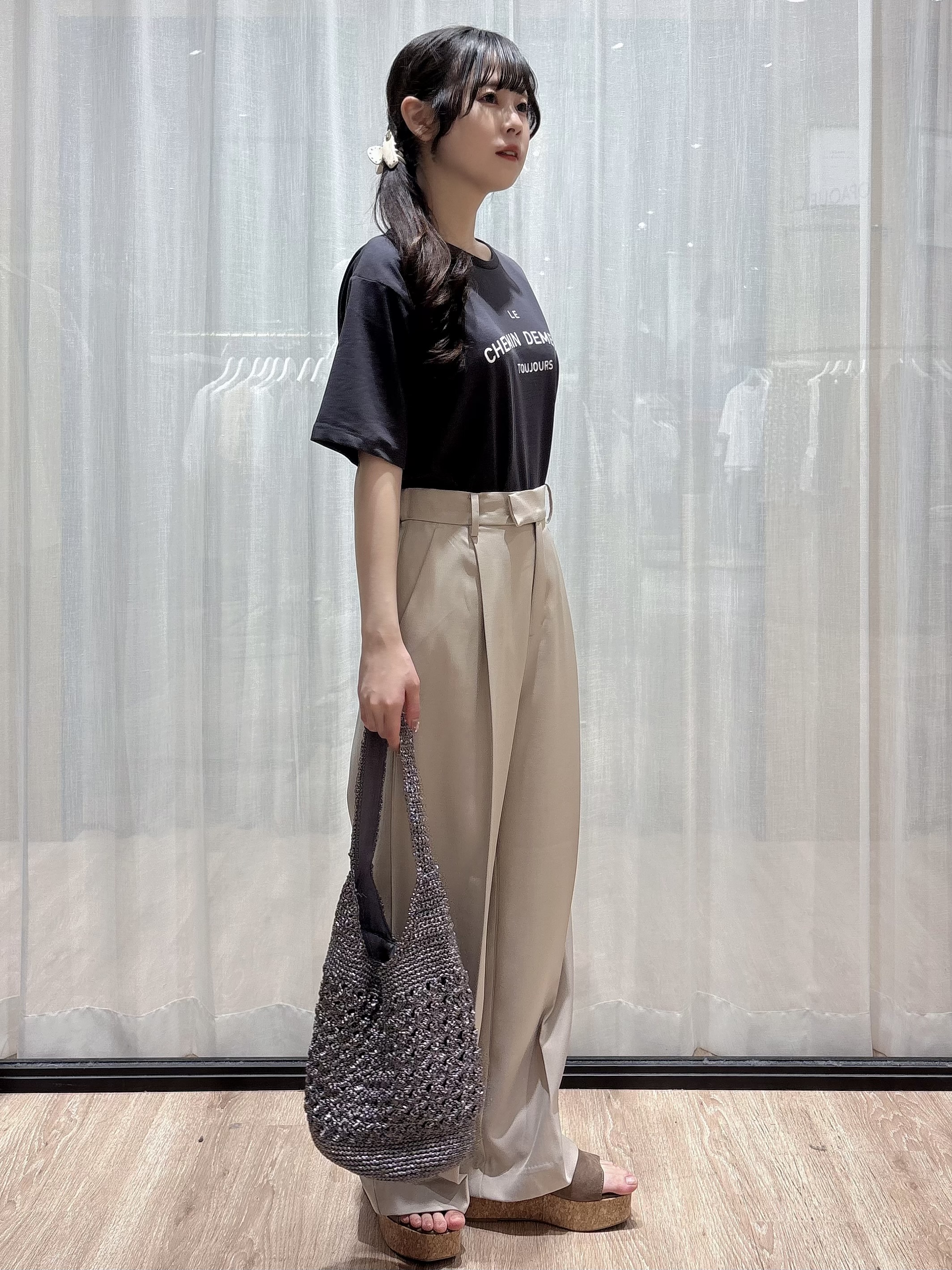 ぞうげさんの「OPAQUE.CLIP｜ロゴプリントアソートTシャツ【洗濯機OK】」を使ったコーディネート