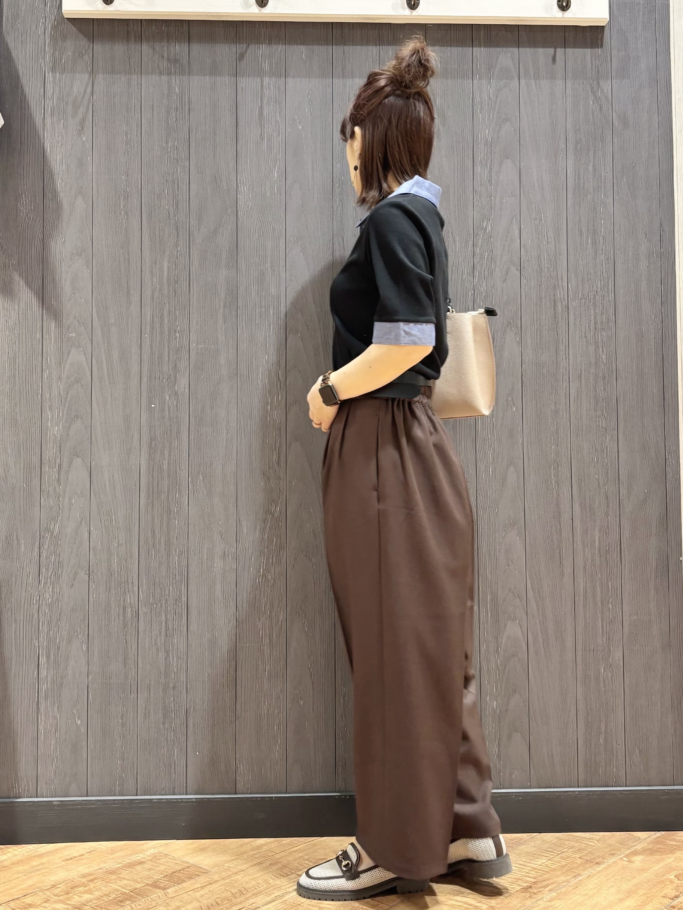 meiさんの「SHOO･LA･RUE｜【洗濯機可/S-LL】シャツレイヤード風 テレコポロトップス」を使ったコーディネート