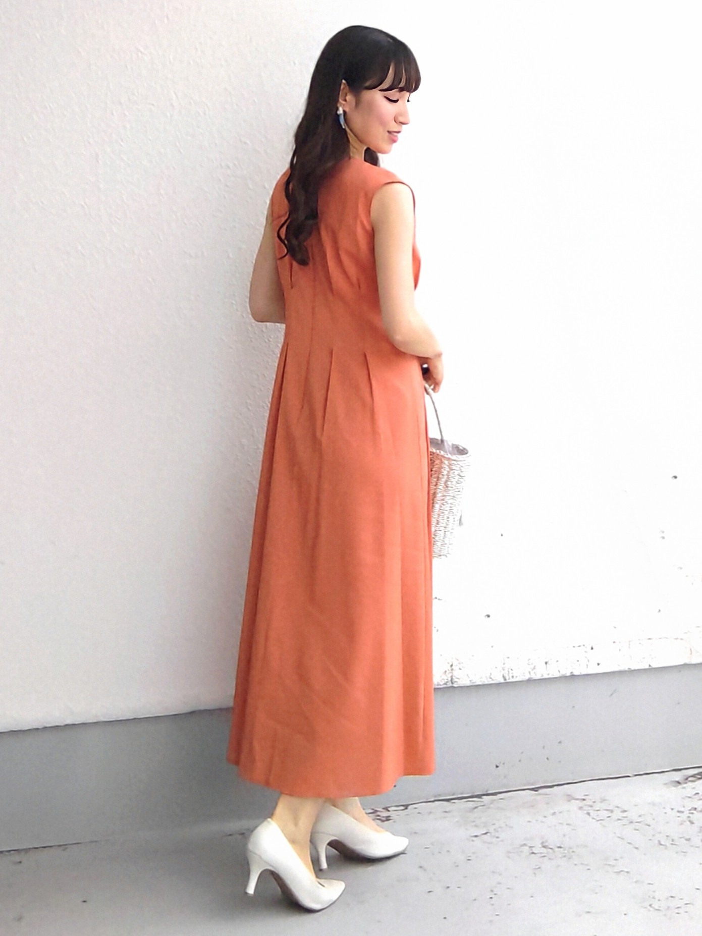 keinaさんの「SunaUna｜【手洗い可／日本製】ノースリーブフレアワンピース」を使ったコーディネート