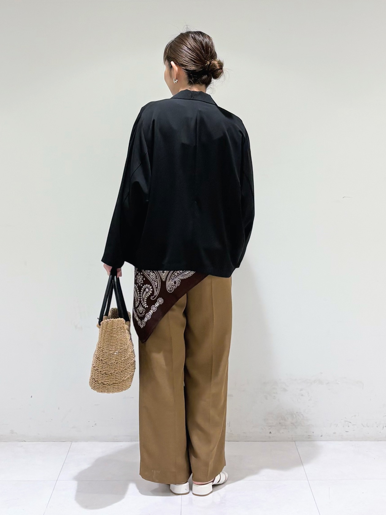 tsuyuさんの「INDIVI｜リネン調ペーズリースカーフ」を使ったコーディネート