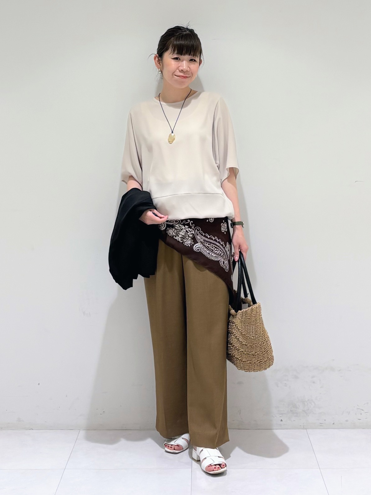 tsuyuさんの「INDIVI｜リネン調ペーズリースカーフ」を使ったコーディネート